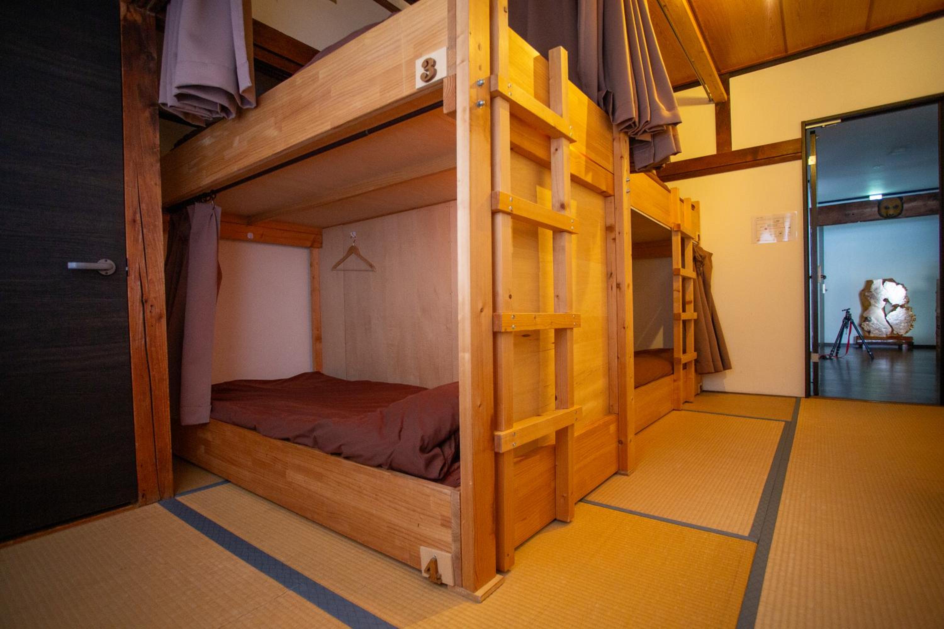Female Dormitory Room photo 2