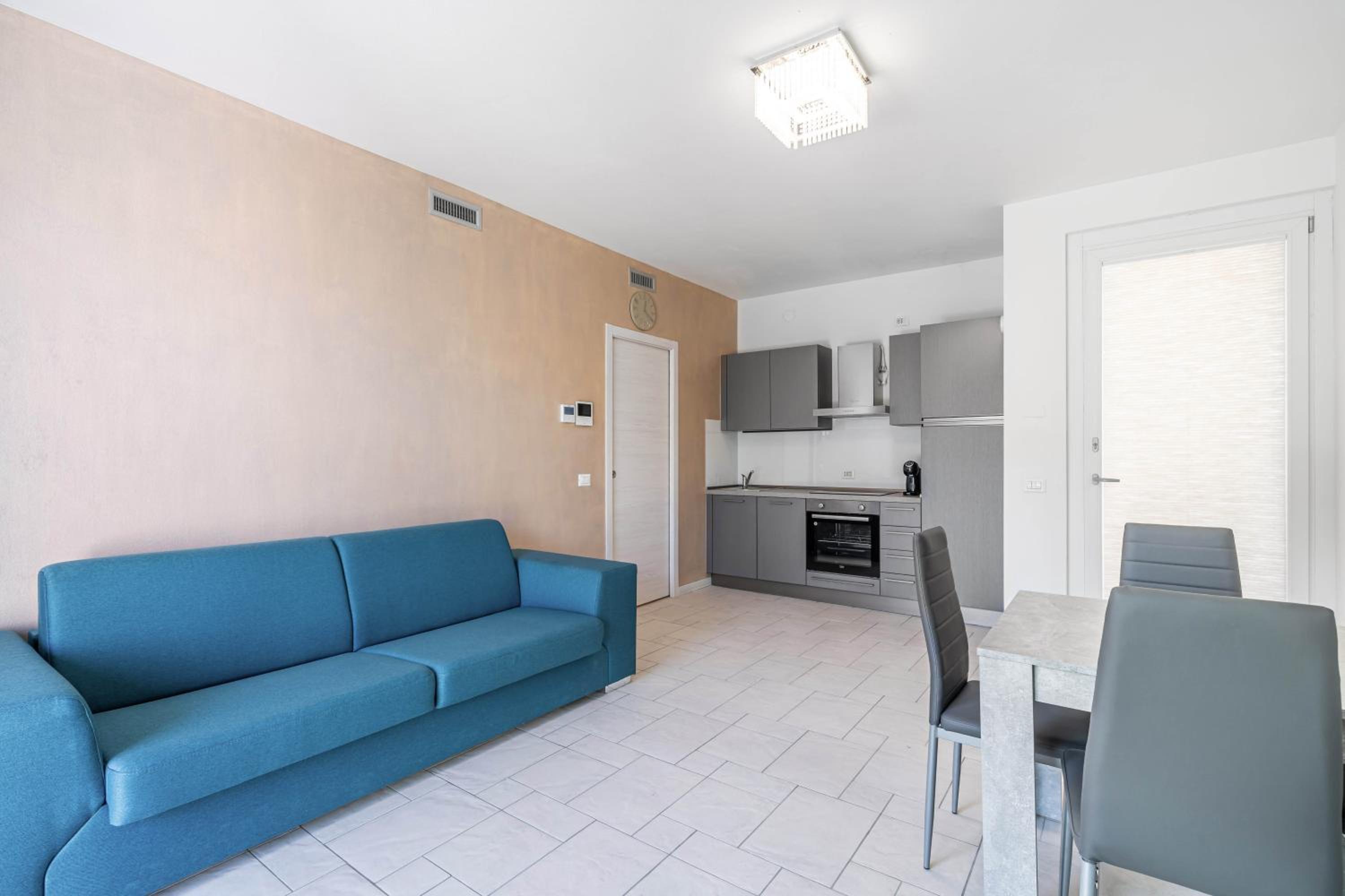 Apartment photo 1