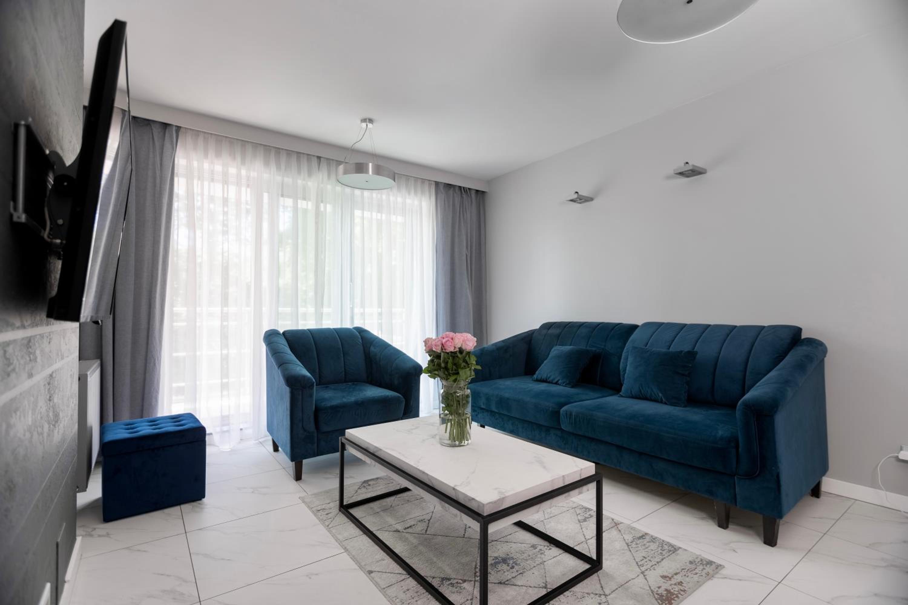 Apartment with Balcony - Photo 20