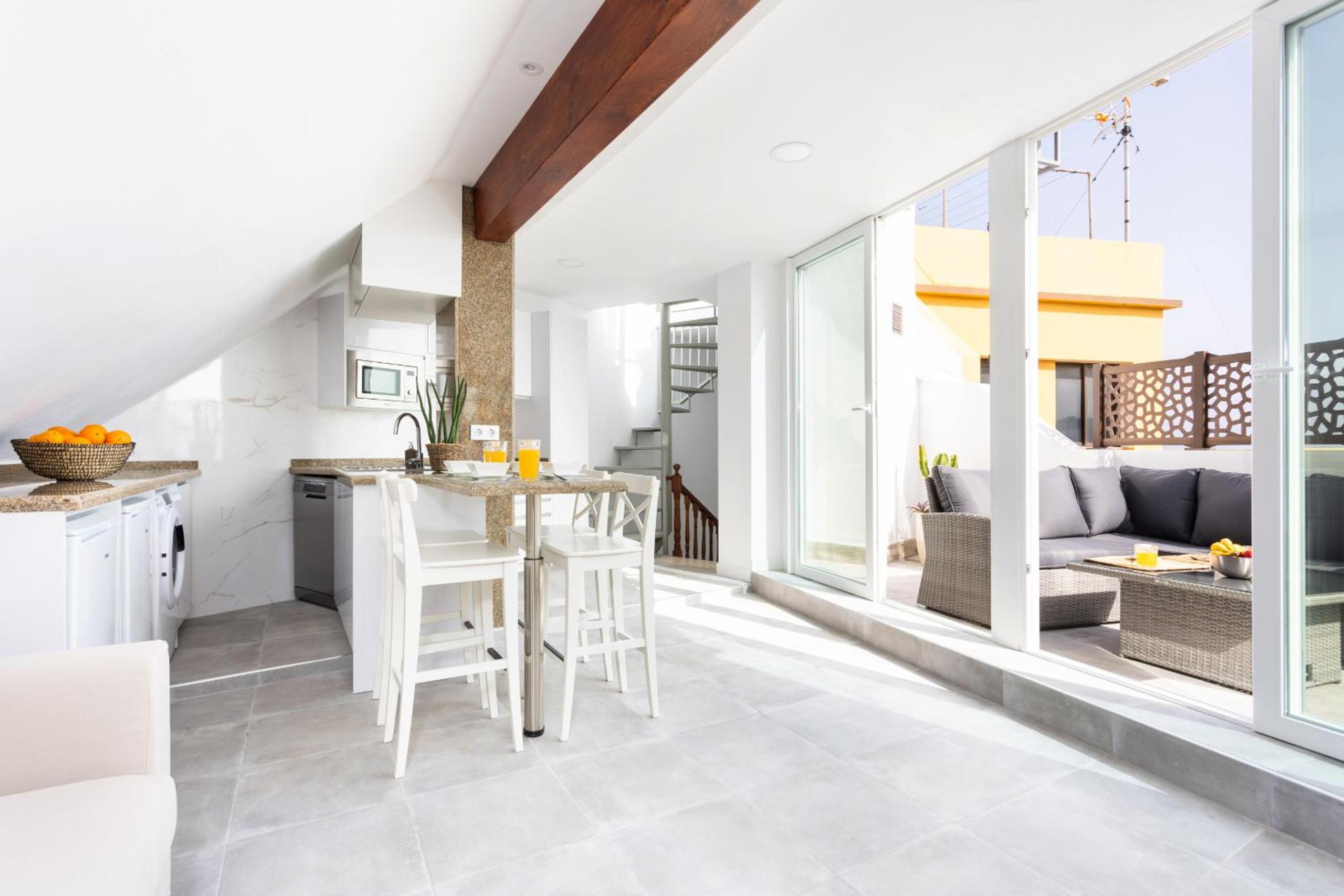 Apartamento de lujo de una habitación con vistas al mar
