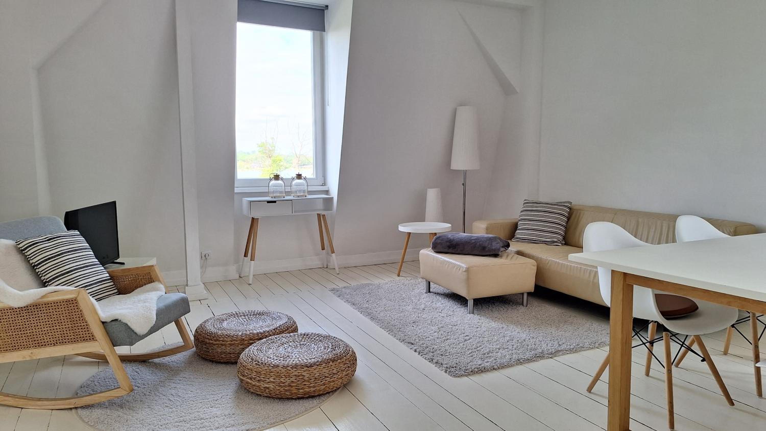 Apartment with Lake View photo 1