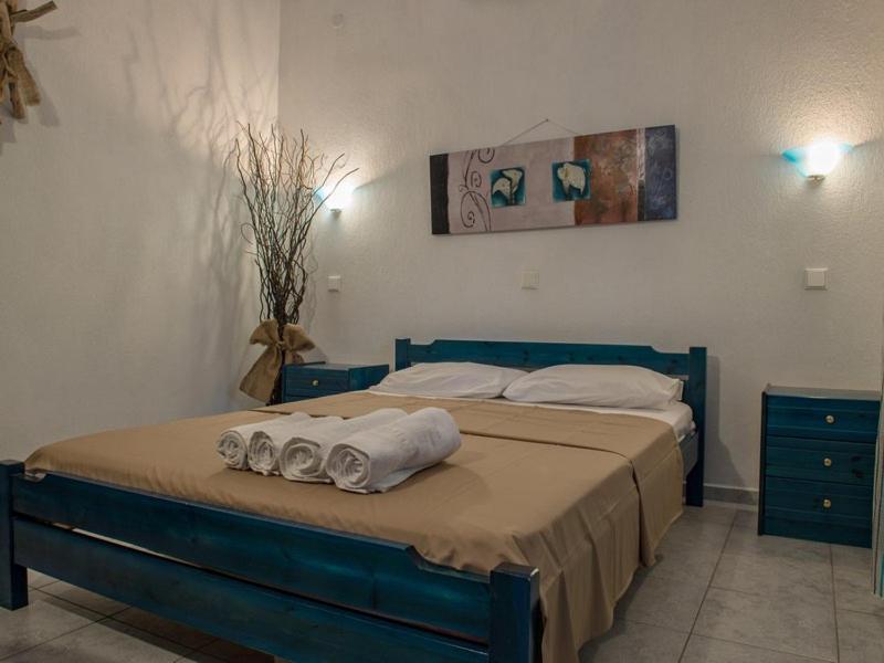 One-Bedroom Apartment with Garden