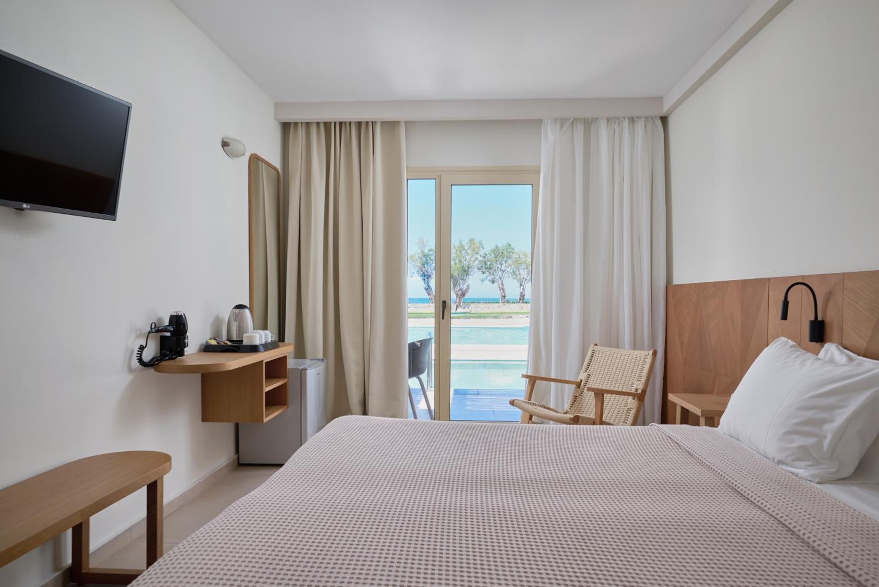 Superior Swim Up Room Sea View
