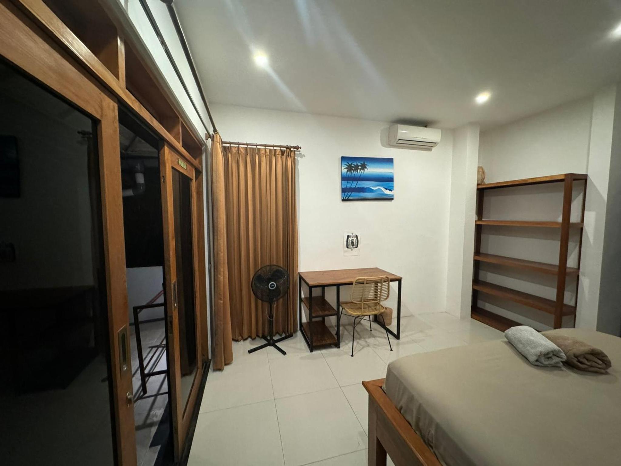 Double Room with Private Bathroom - Photo 2