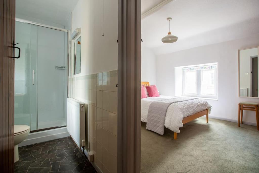 One-Bedroom House photo 3