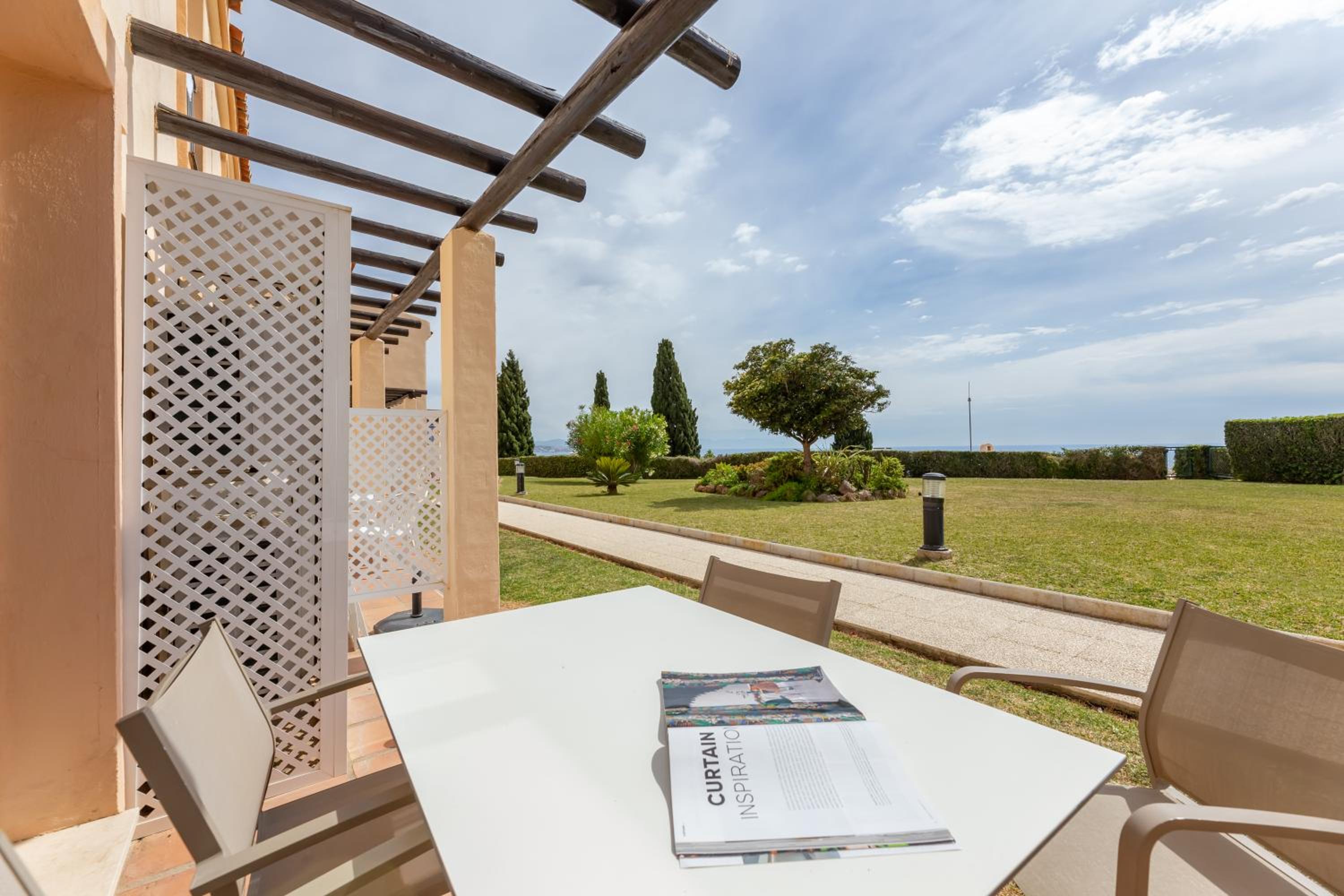 Superior Two Bedroom Apartment with Sea View thumbnail 5