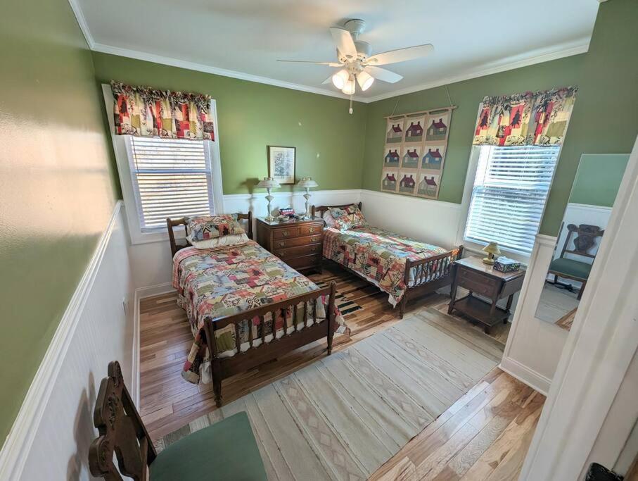Four-Bedroom House photo 1