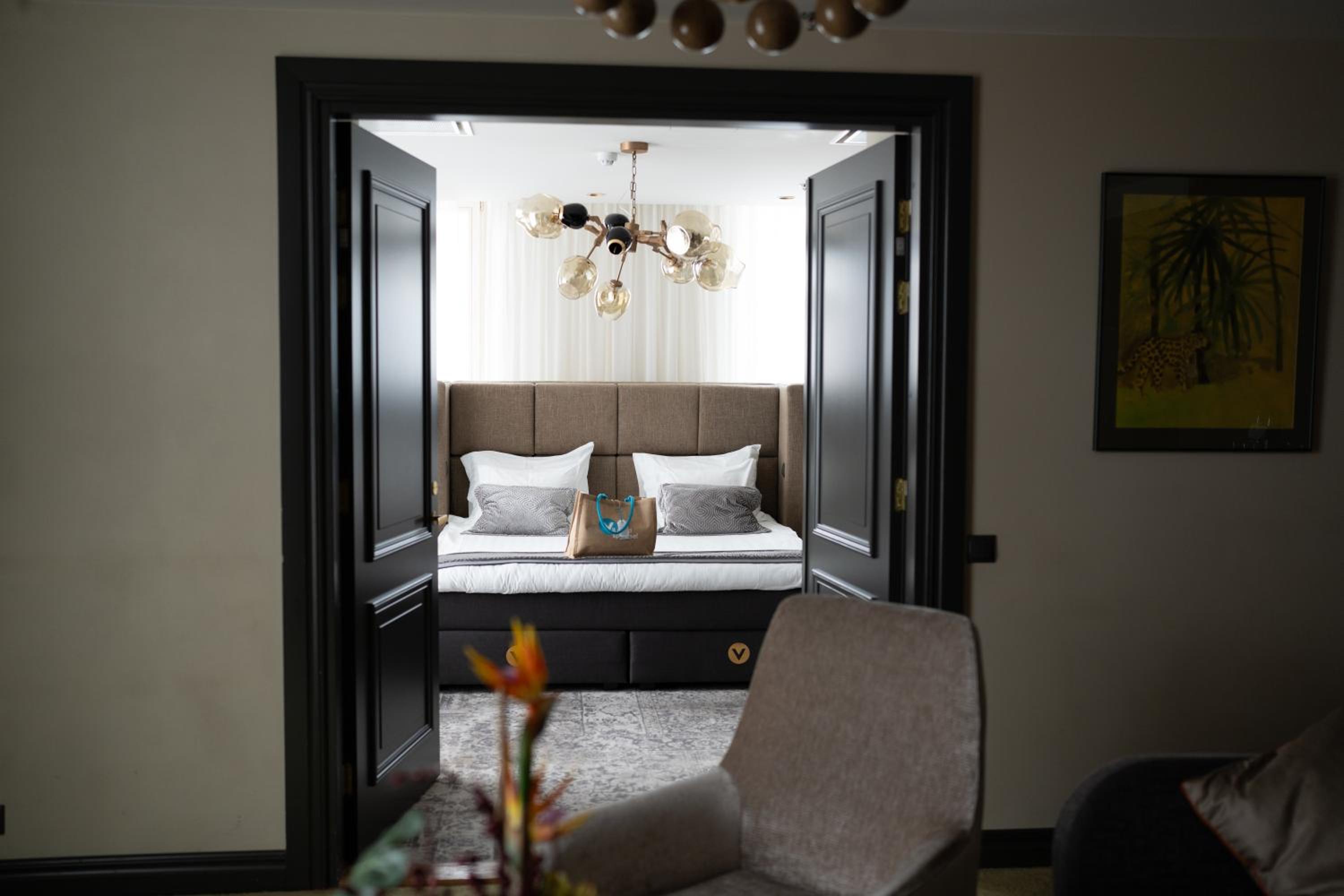 Suite with access to the V Spa water and sauna area