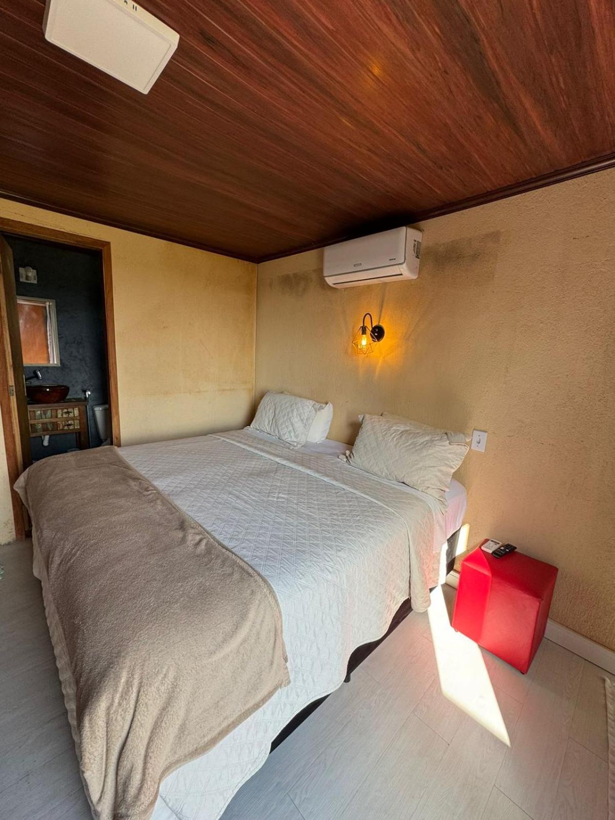 Suite with Mountain View - Photo 3