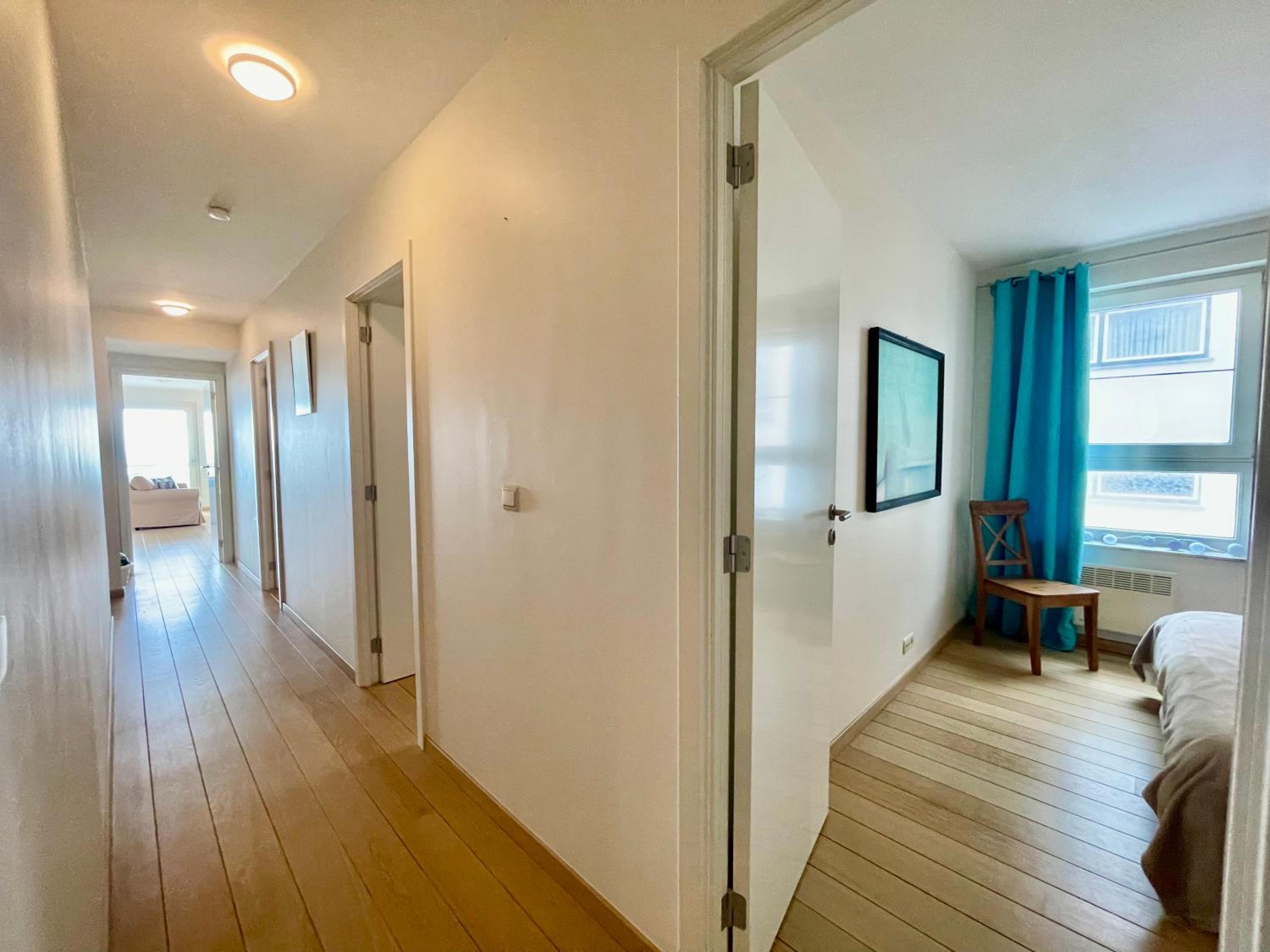 Three-Bedroom Apartment photo 1