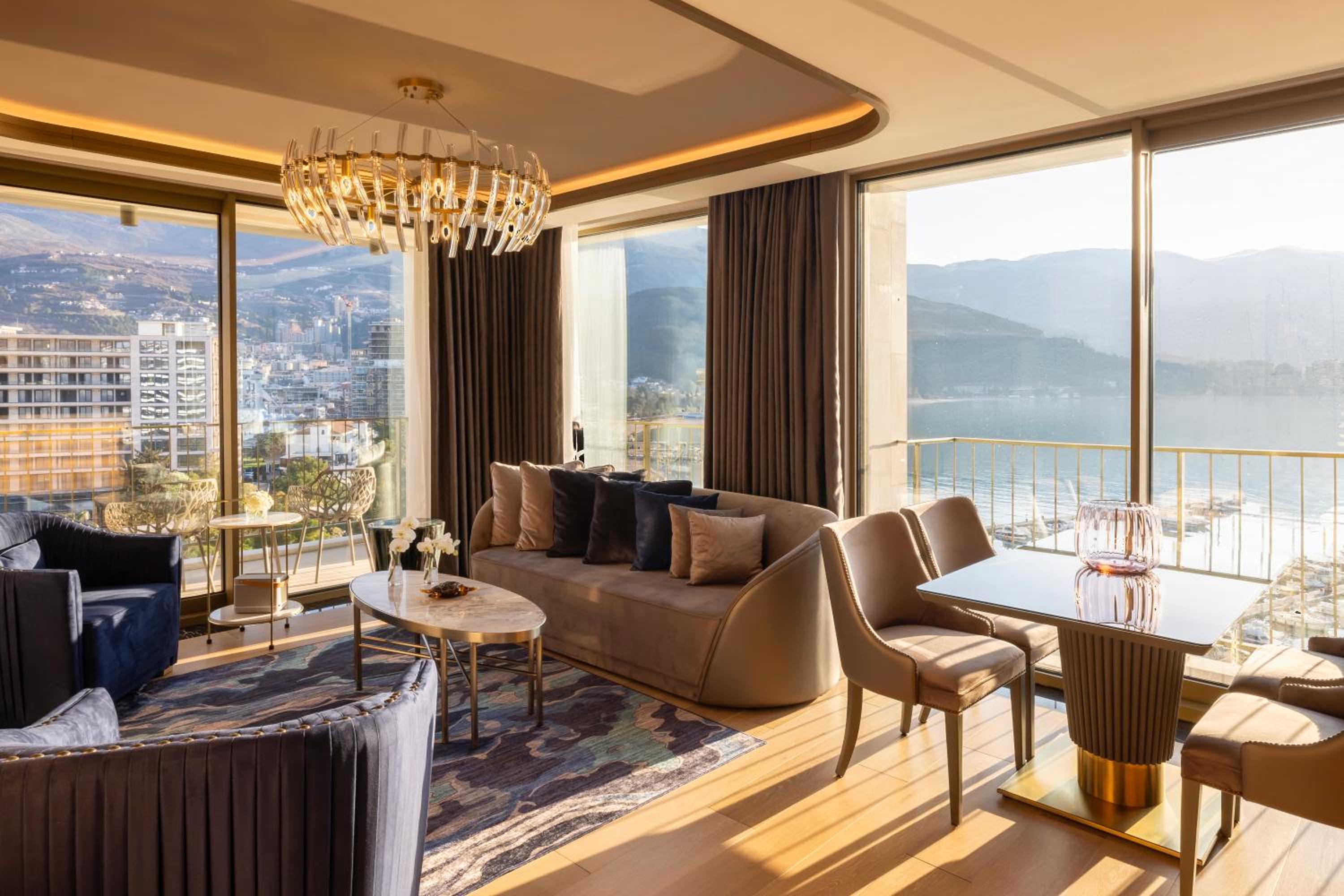 Premium Suite Old Town Marina