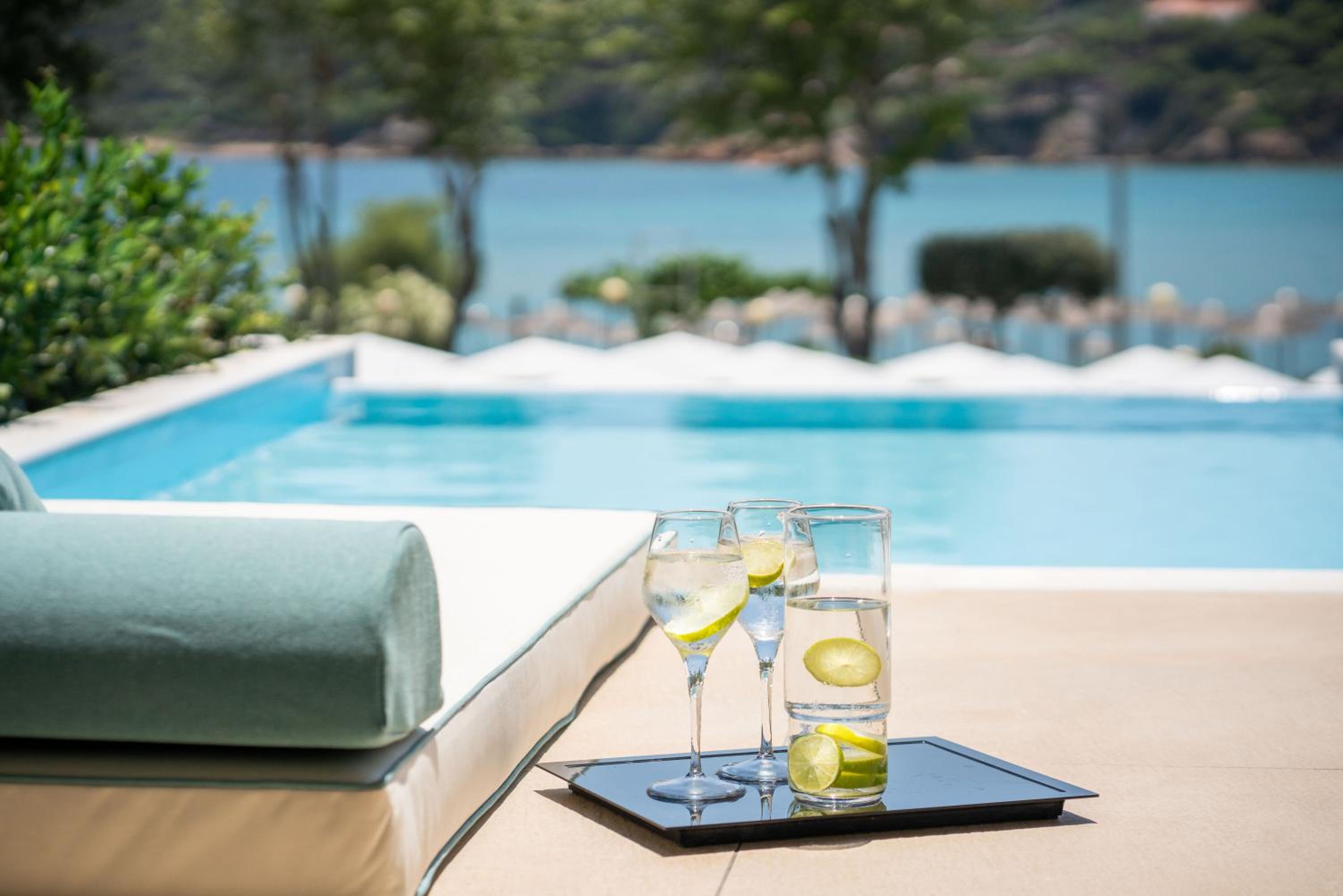 Executive Bungalow Seafront Private Pool - Photo 4