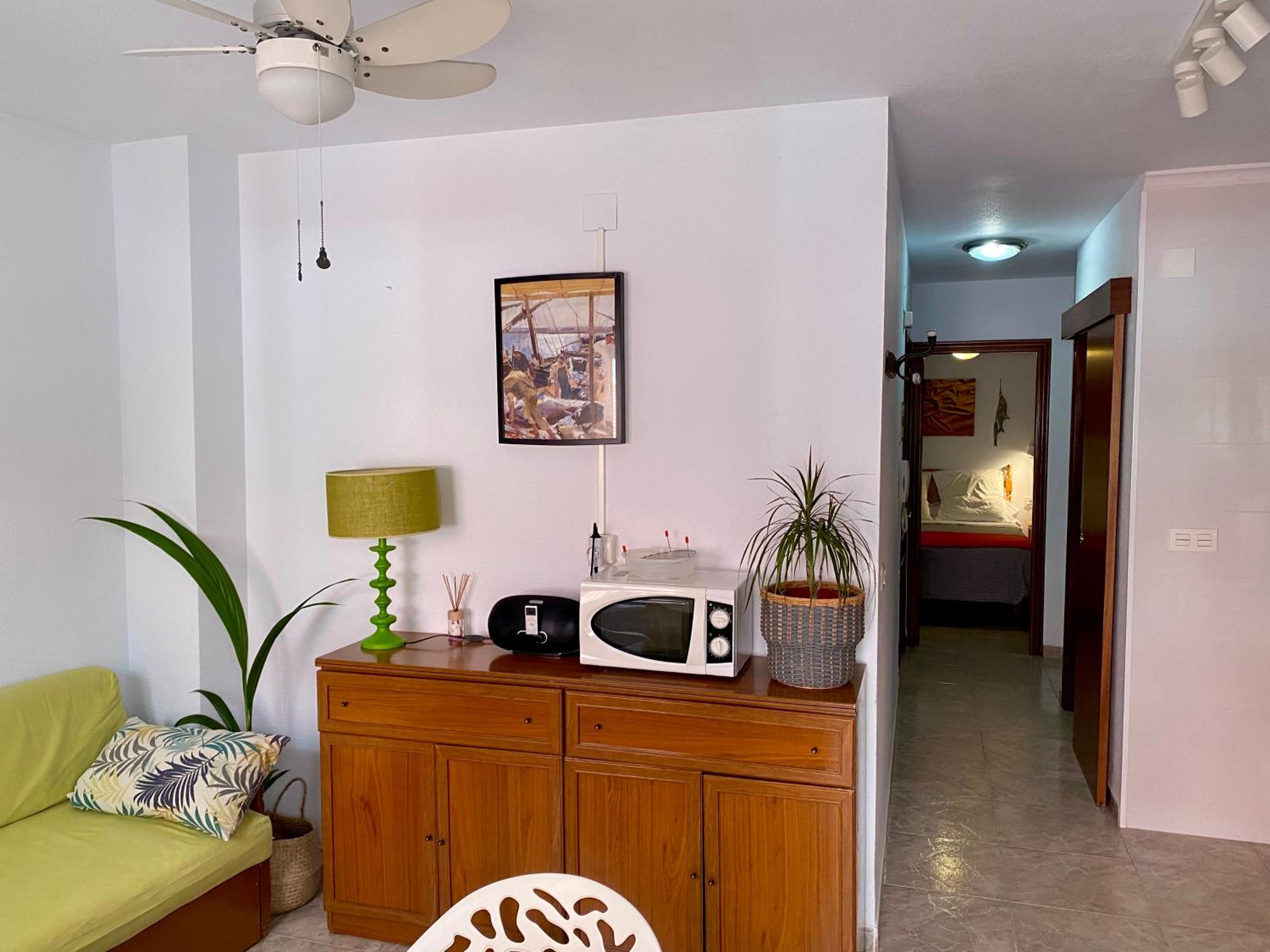 One-Bedroom Apartment photo 2