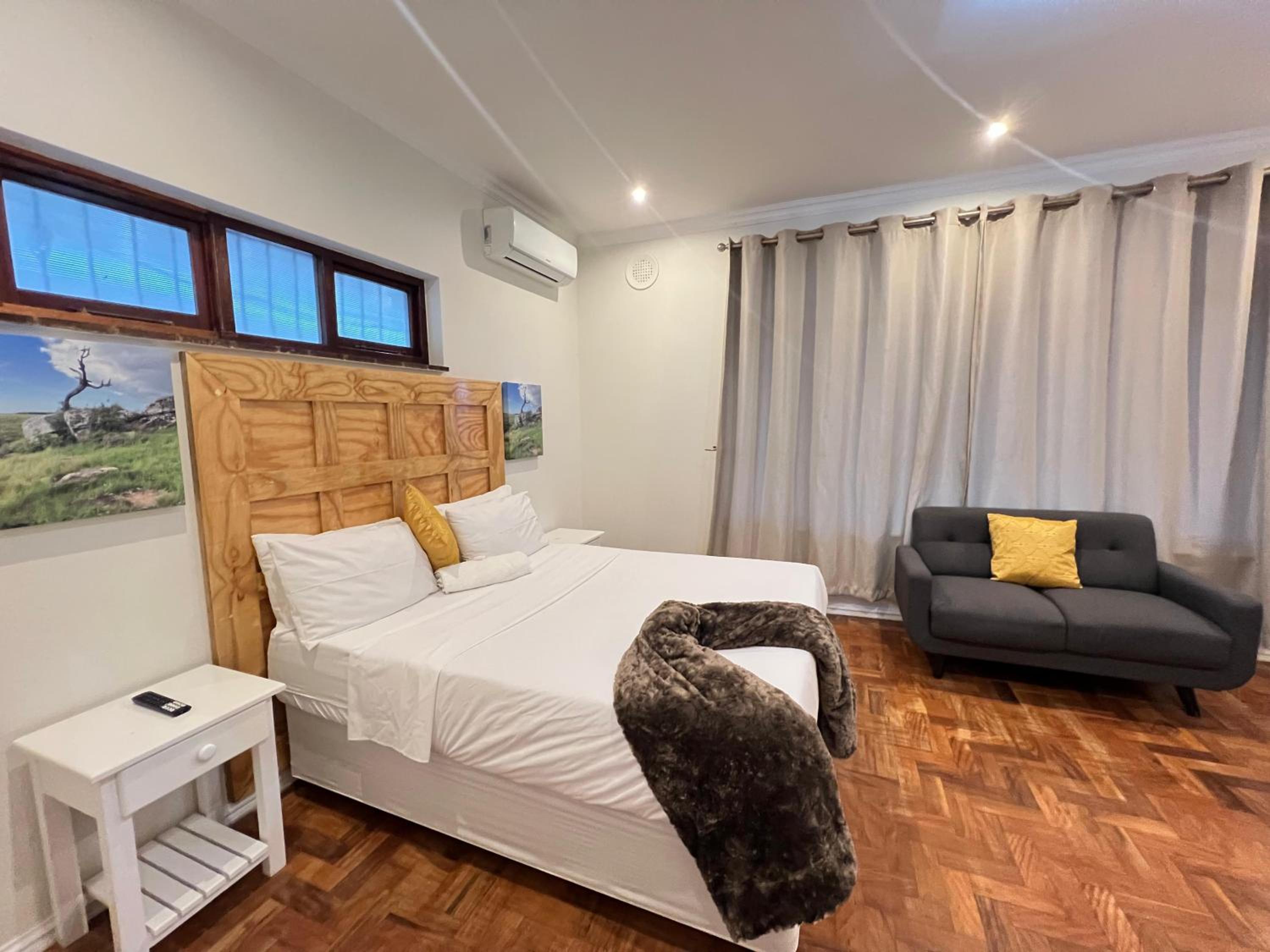 Standard Queen Room - Photo 1