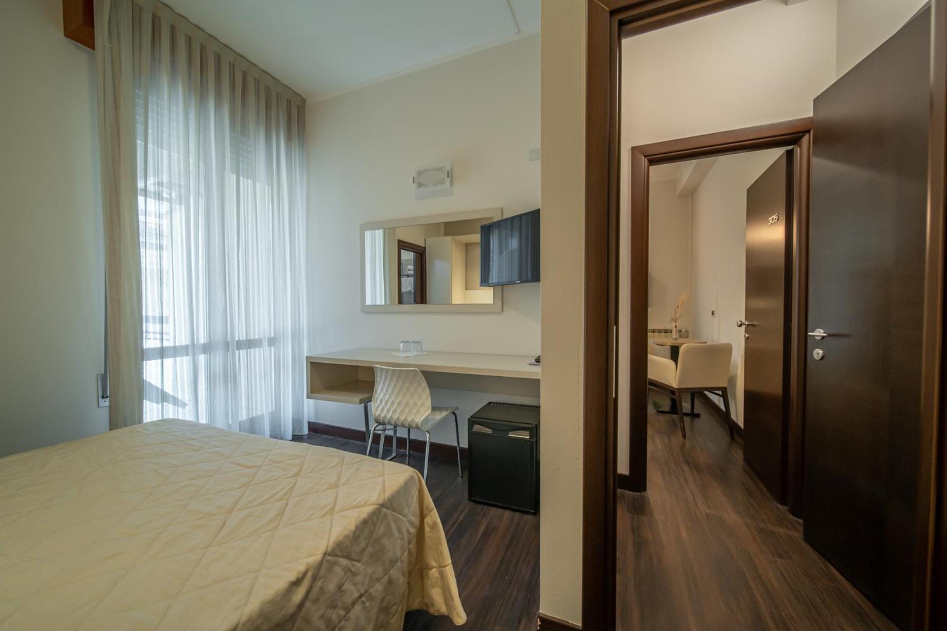 Family Junior Suite - Photo 1