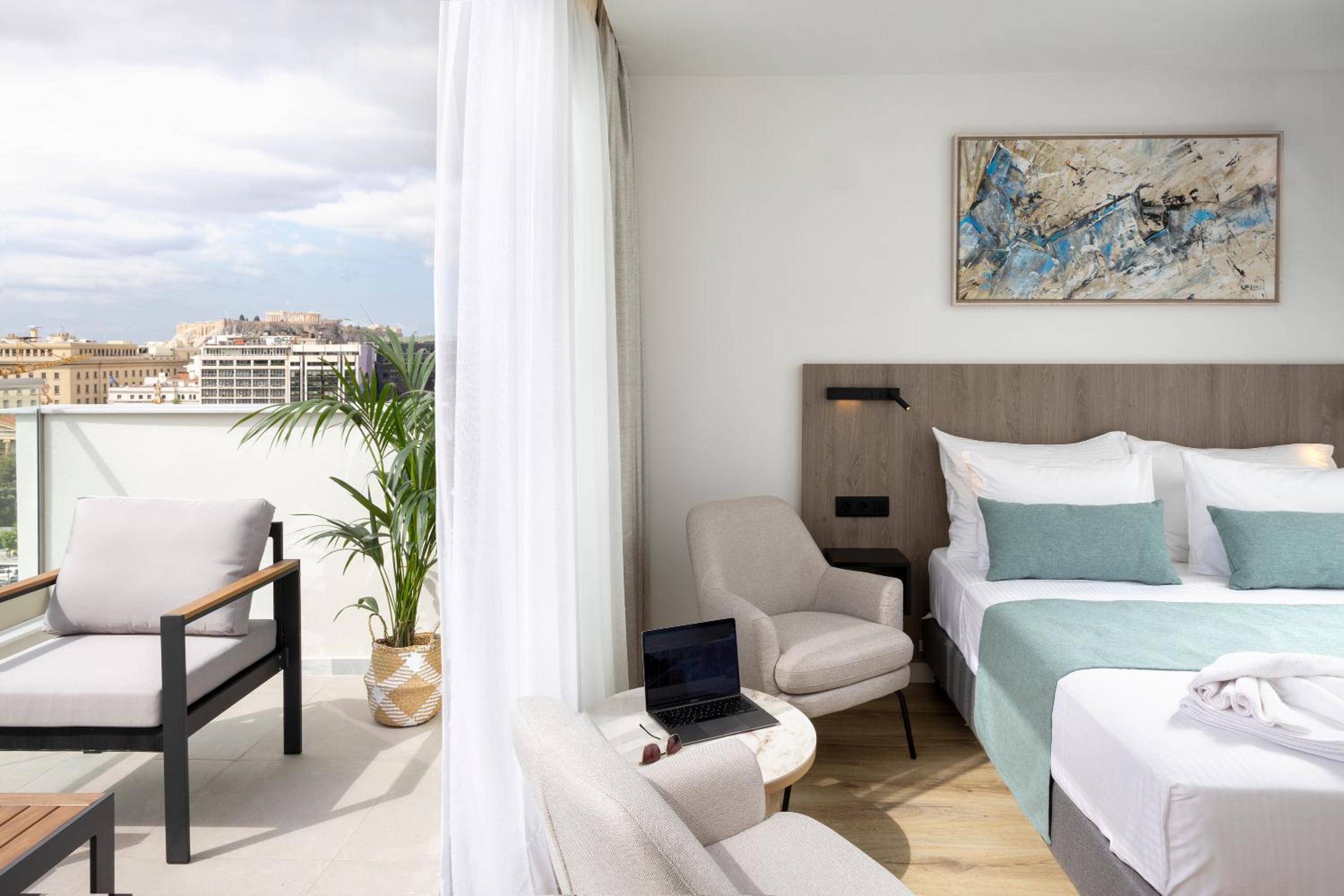 Suite with City View photo 1
