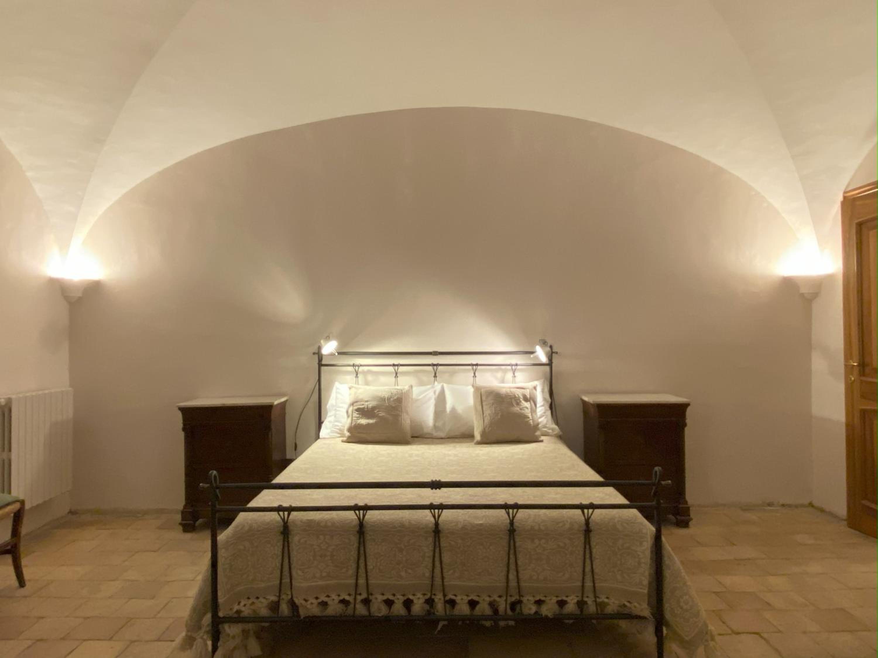 Deluxe Double Room with Shower photo 2