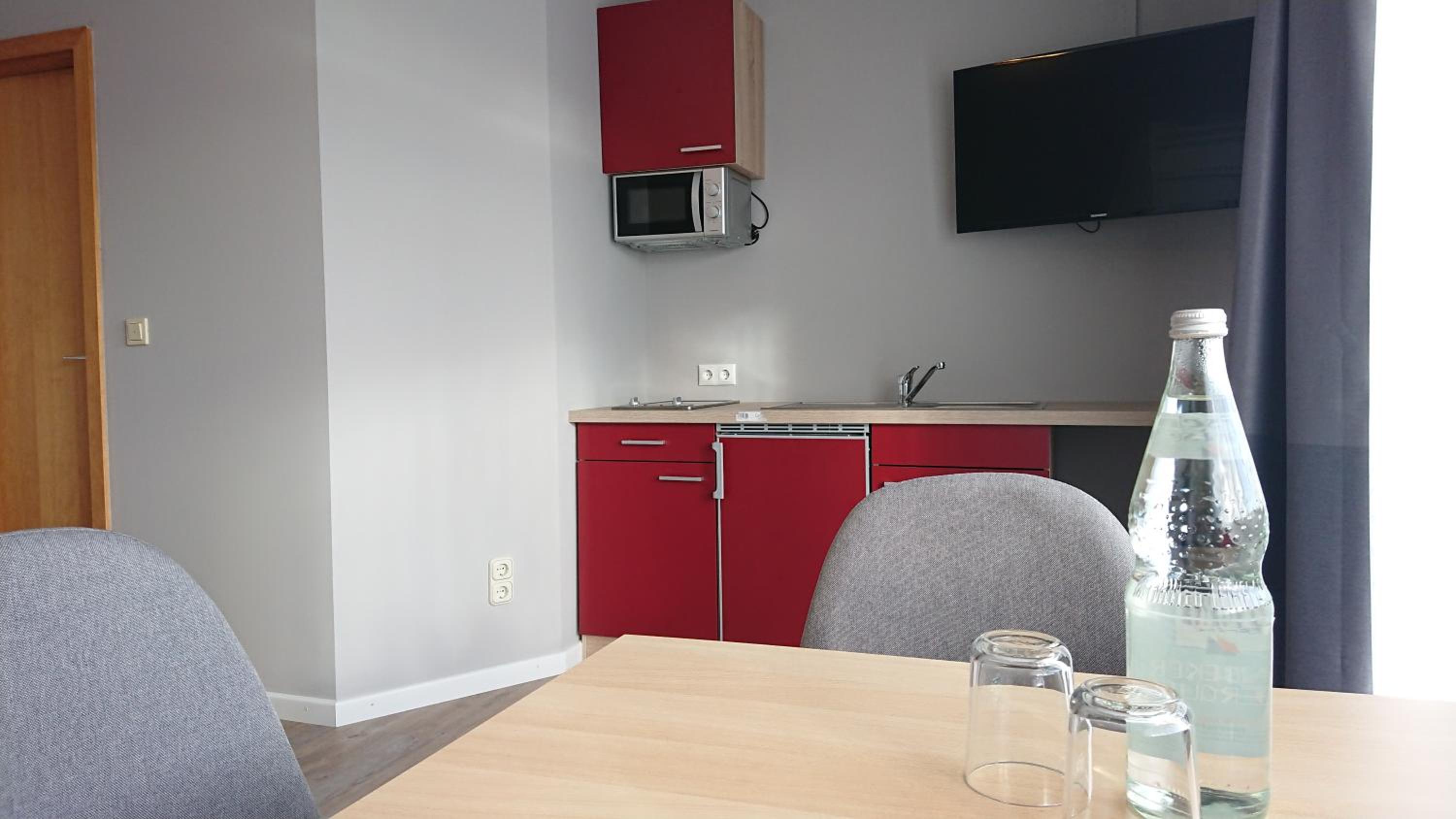 Two-Bedroom Apartment with Balcony photo 3