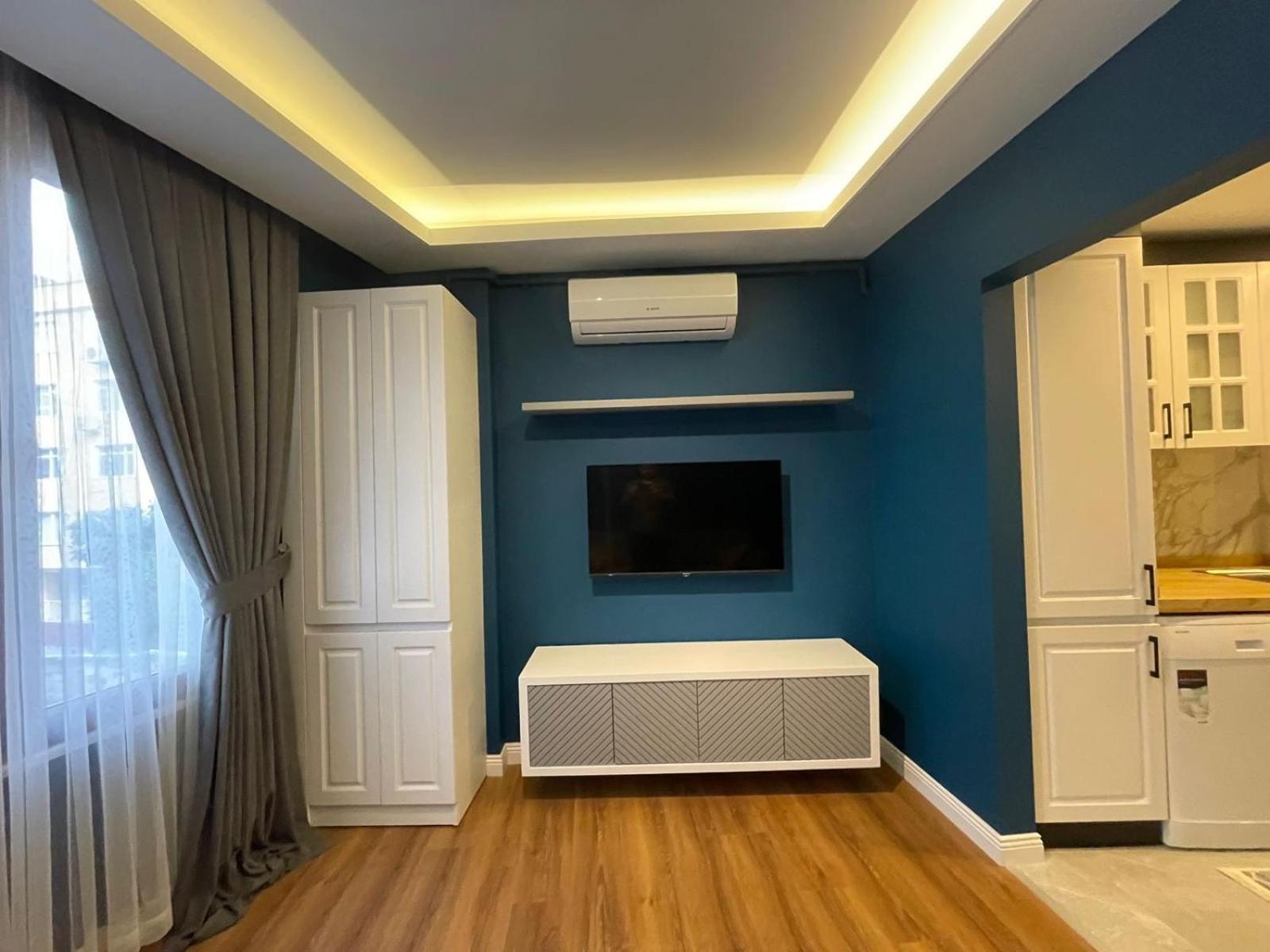 Deluxe King Suite photo 3