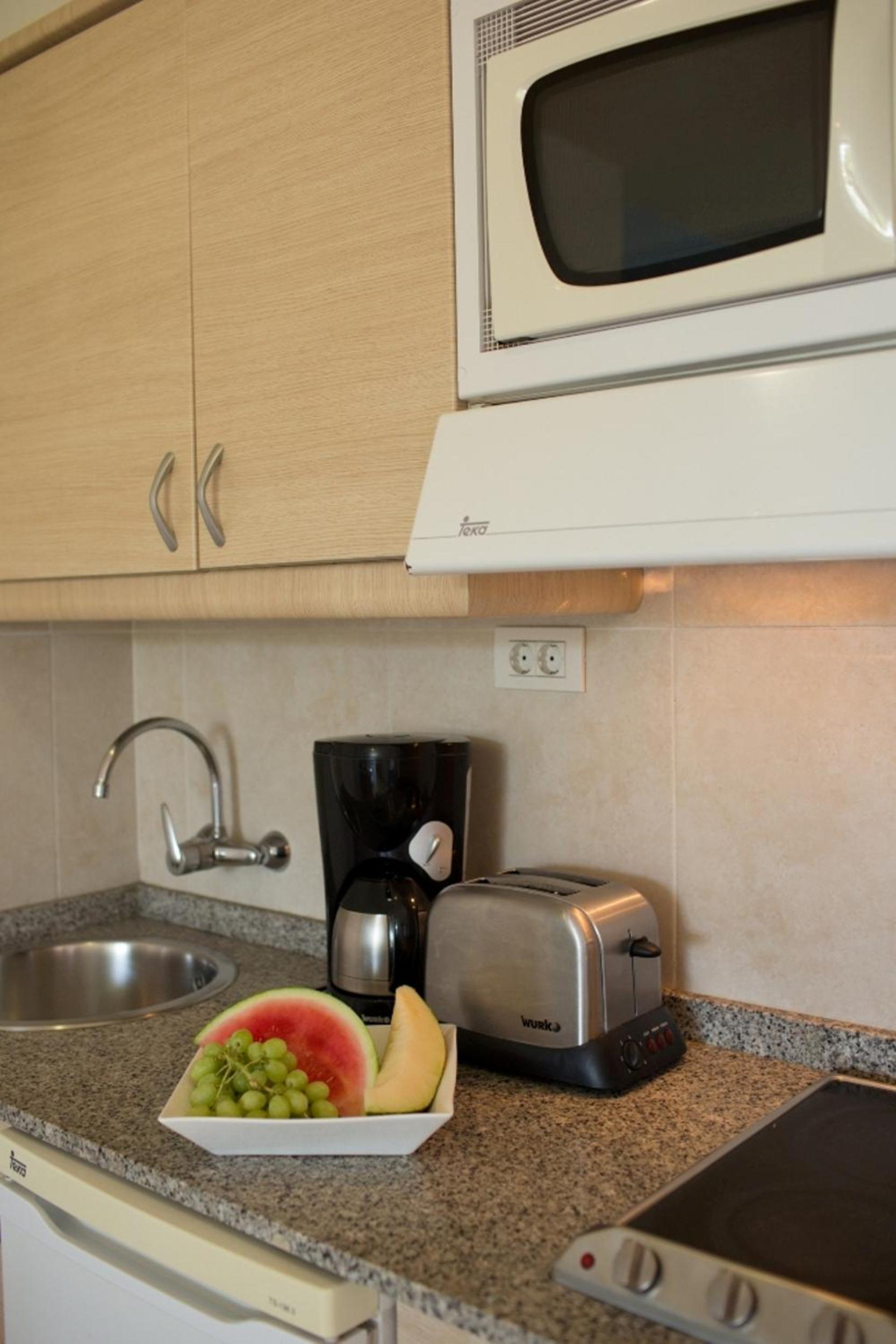  Economy One-Bedroom Apartment Without Cleaning photo 3