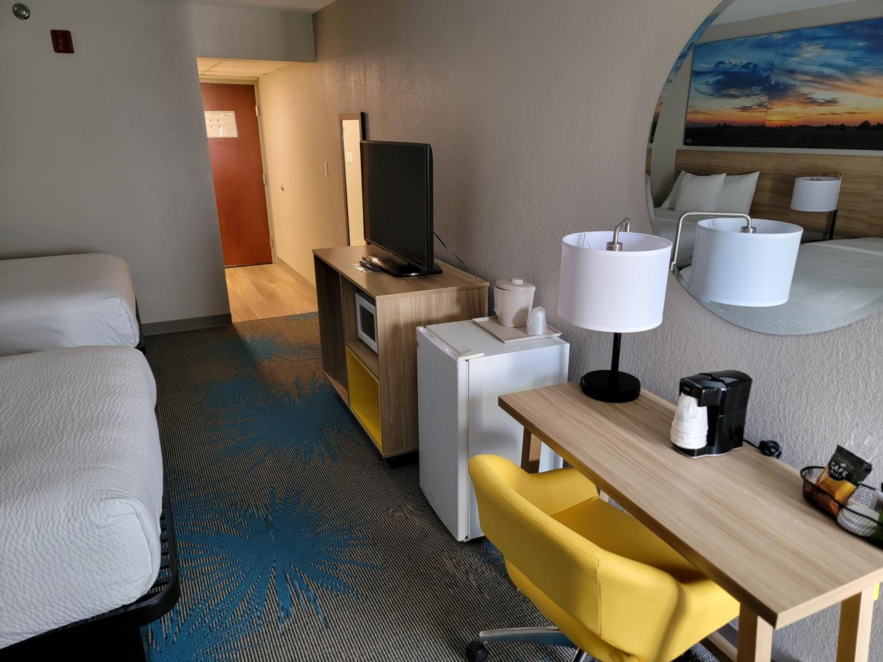 Double Room with Two Double Beds - Non-Smoking photo 2