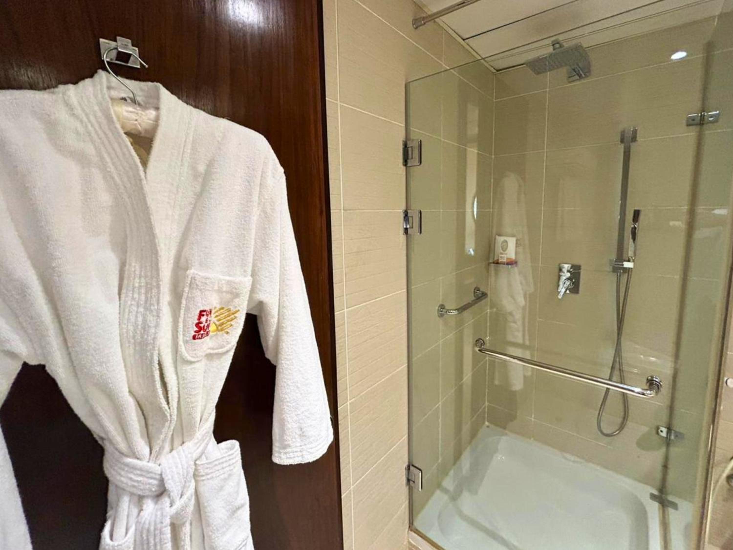 Double or Twin Room with Pool View photo 2