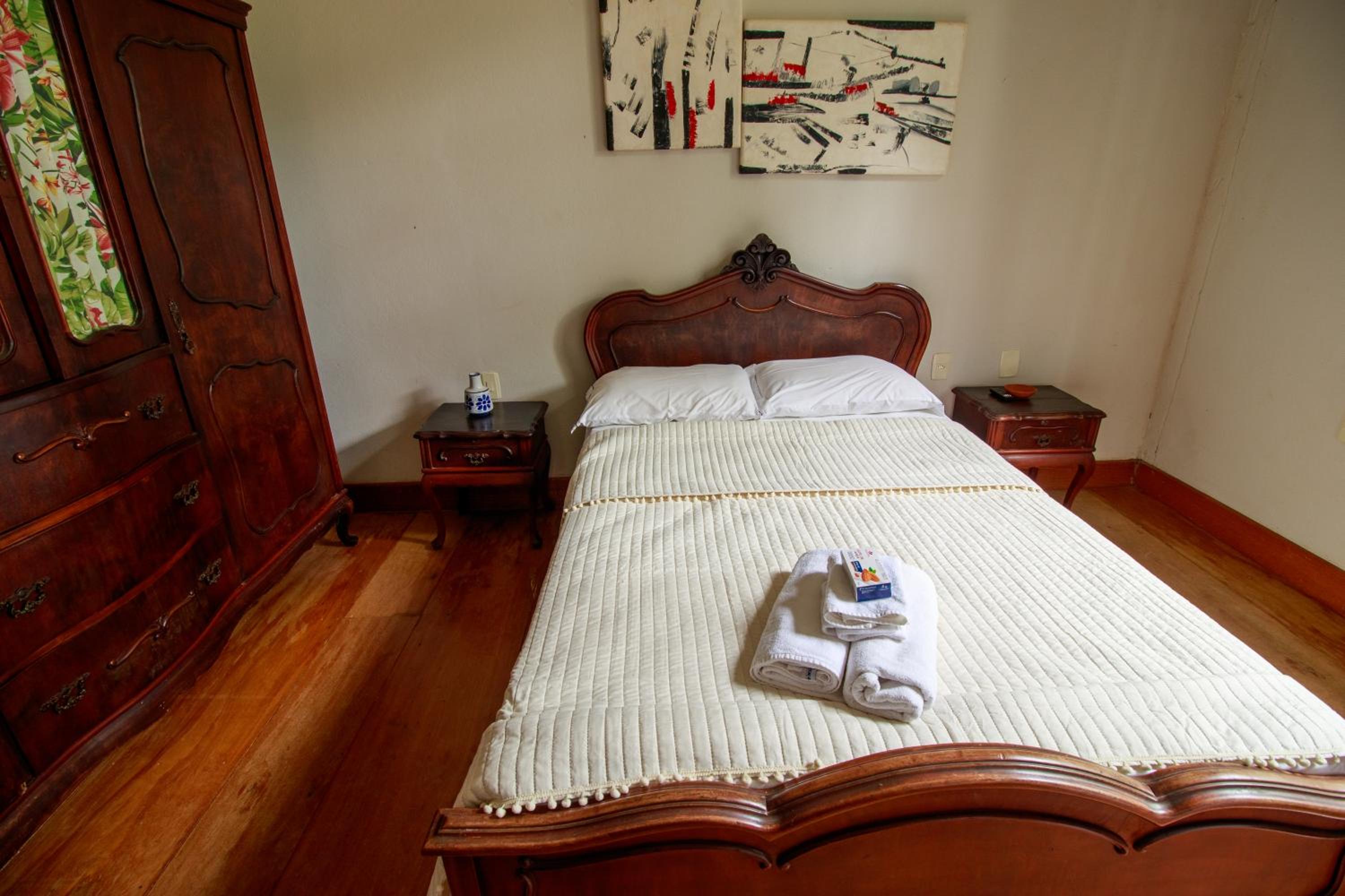 Large Double Room photo 3