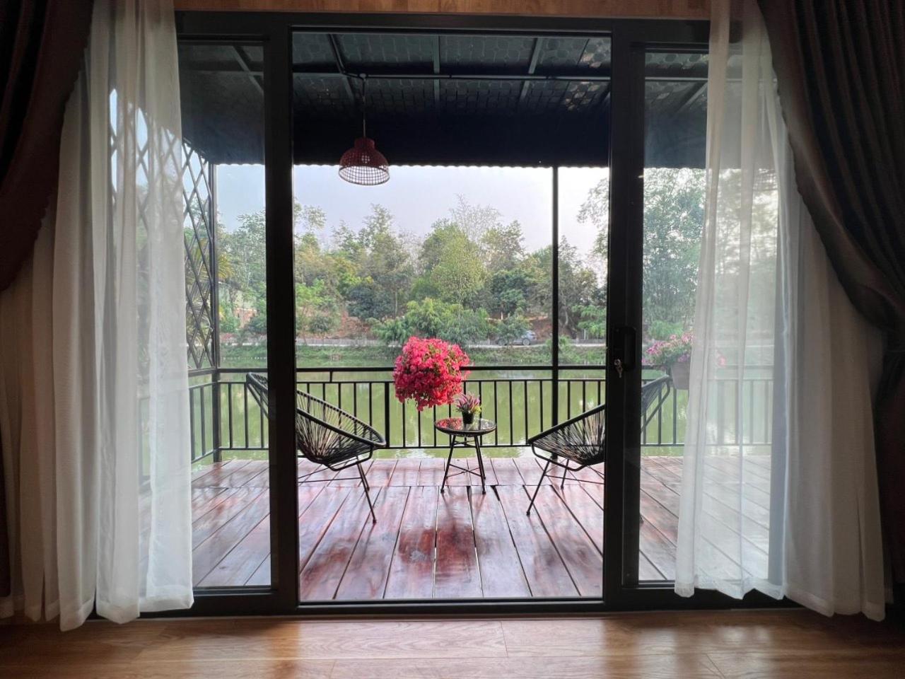 King Room With Lake View