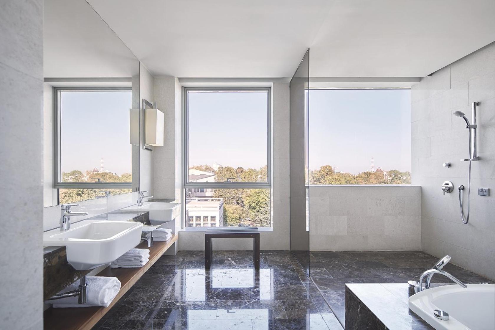 Duplex Suite - Photo 4