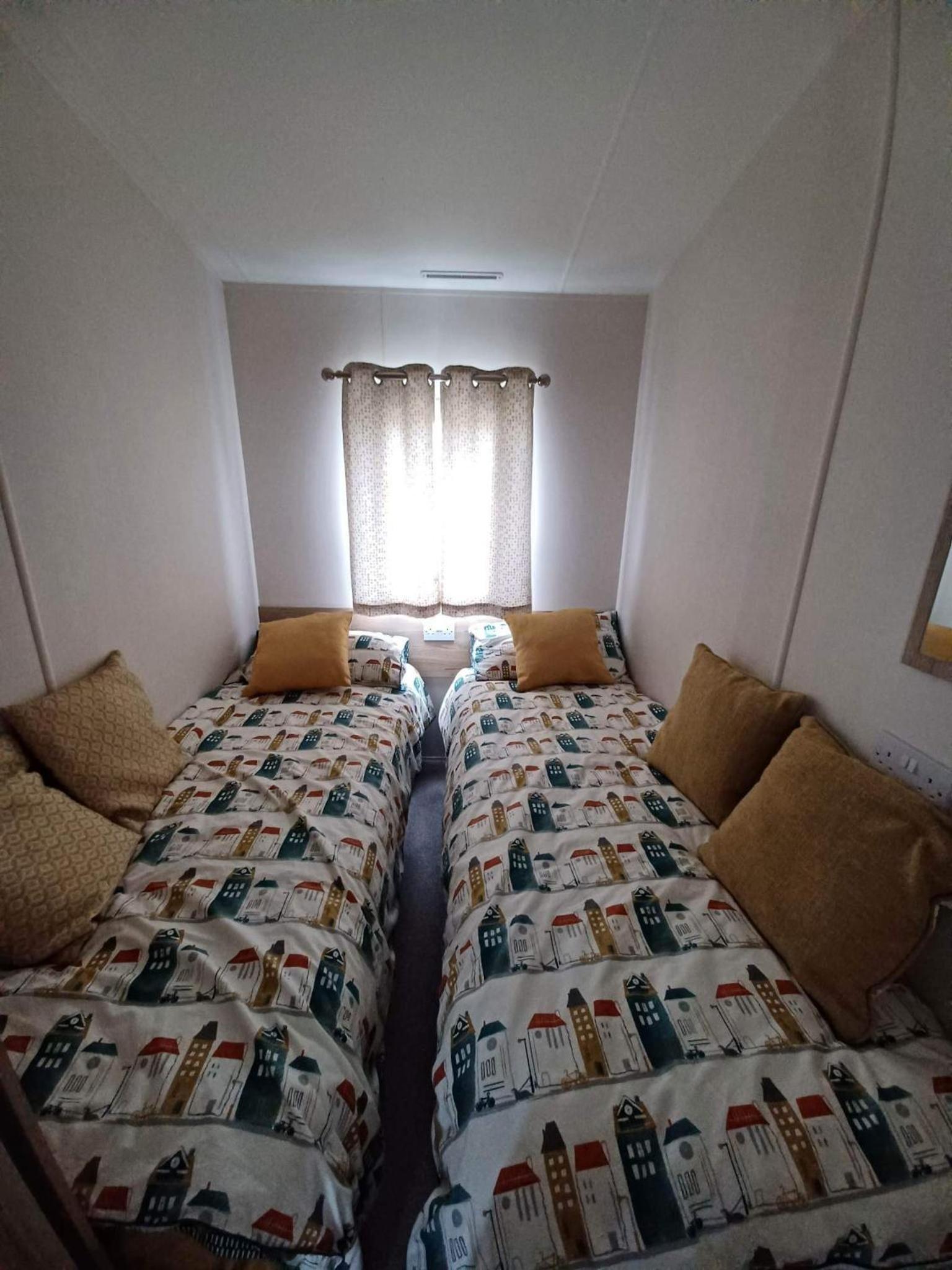 Two-Bedroom House photo 3