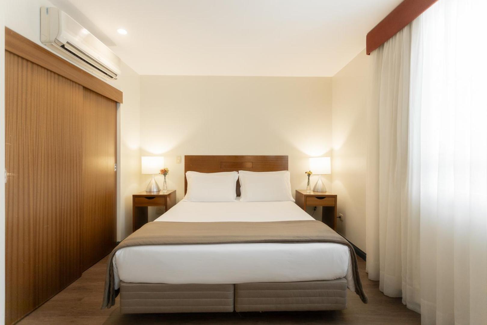 Large Double Room - Photo 1