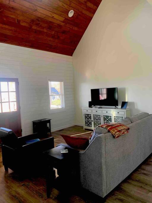 One-Bedroom House photo 3