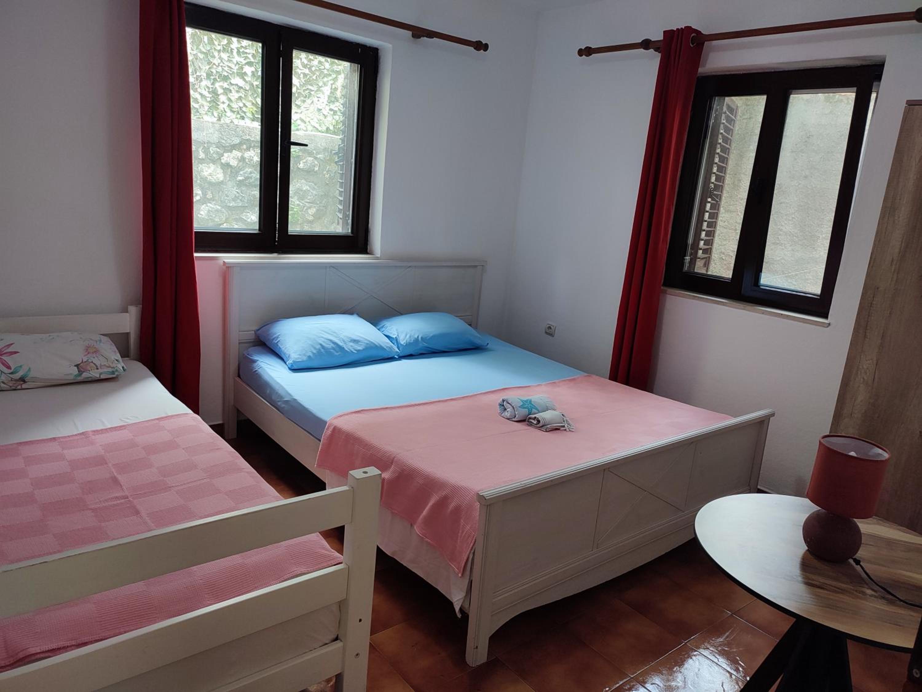 Apartment with Mountain View photo 1
