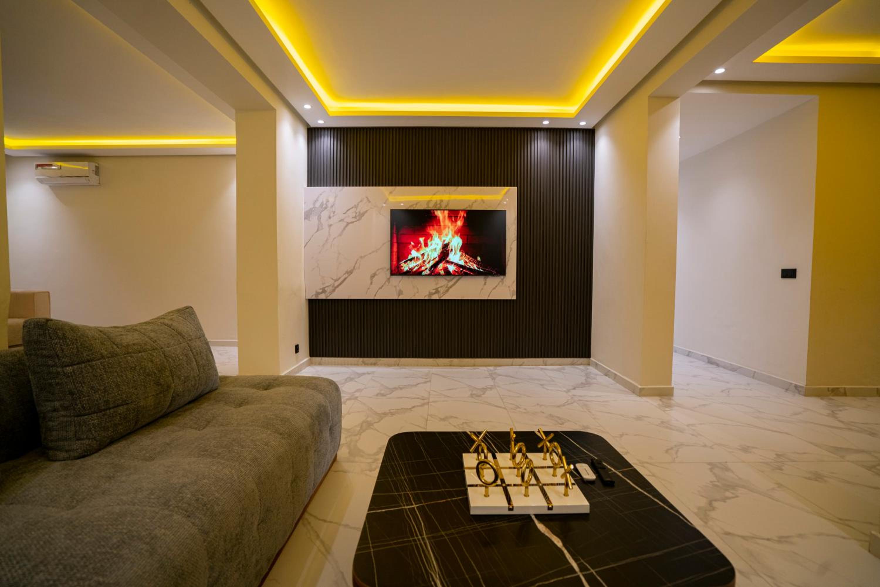 Three-Bedroom Deluxe Apartment