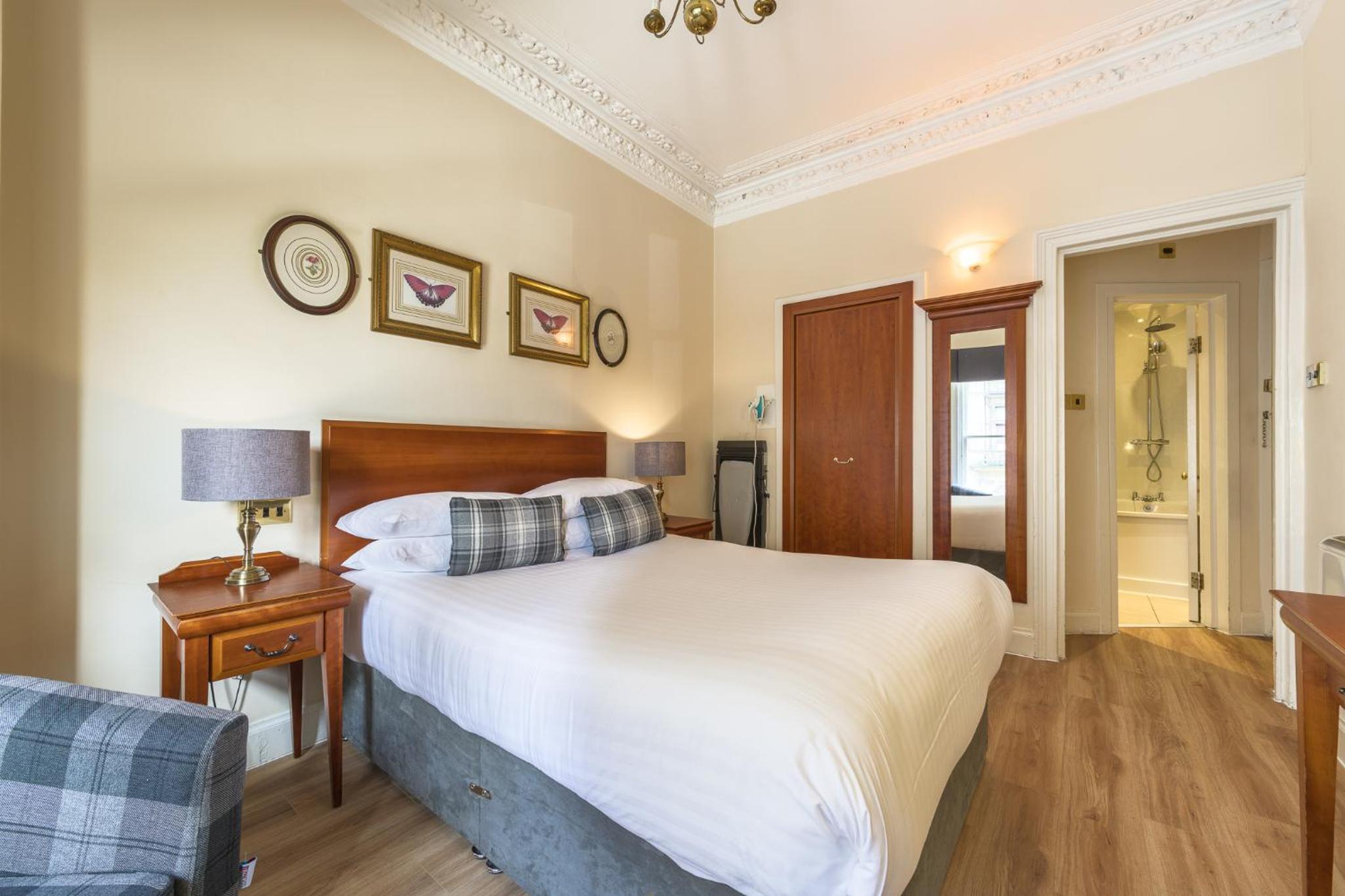 Standard Double Room - Photo 1