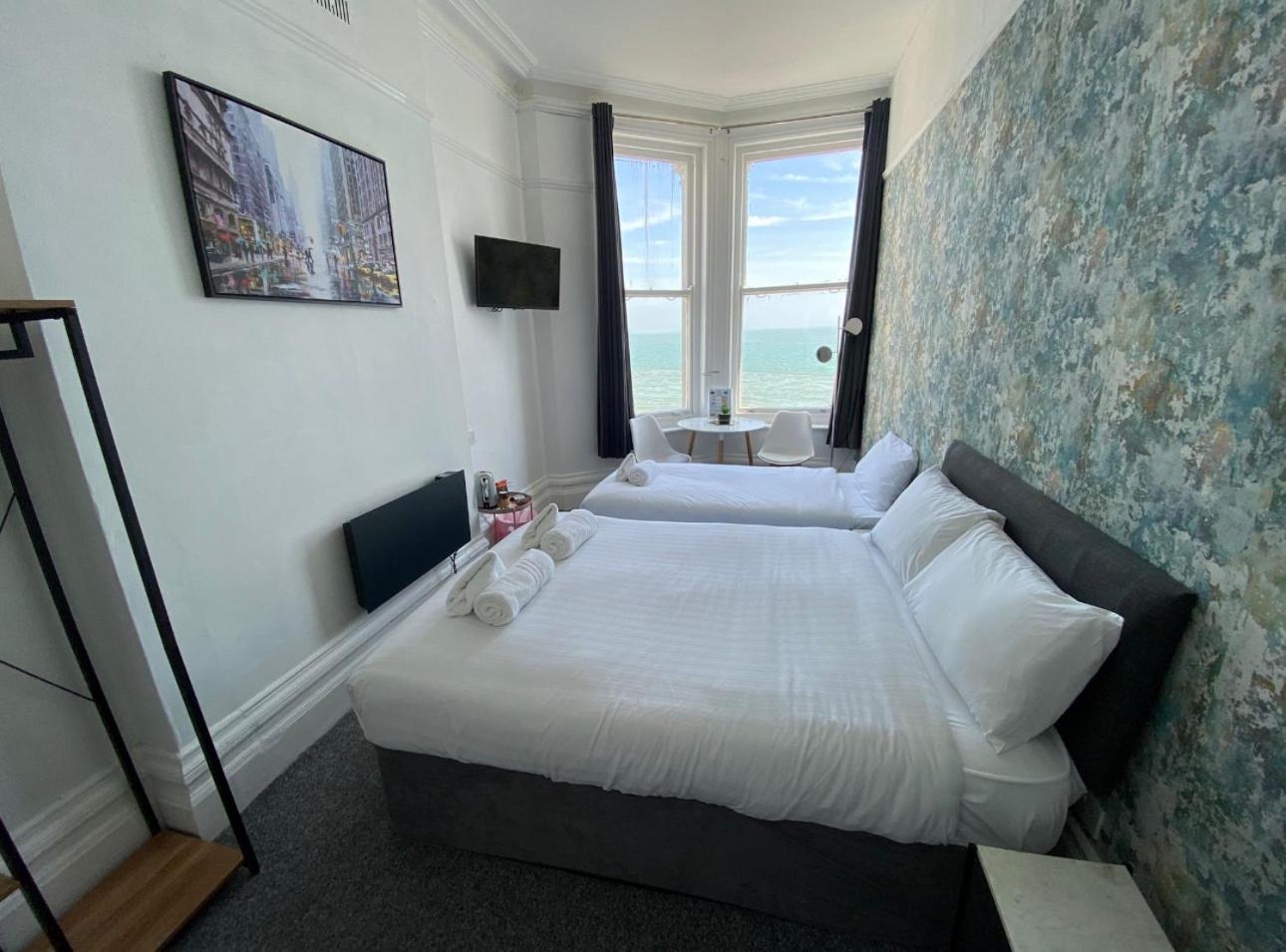 Standard Triple Room photo 2