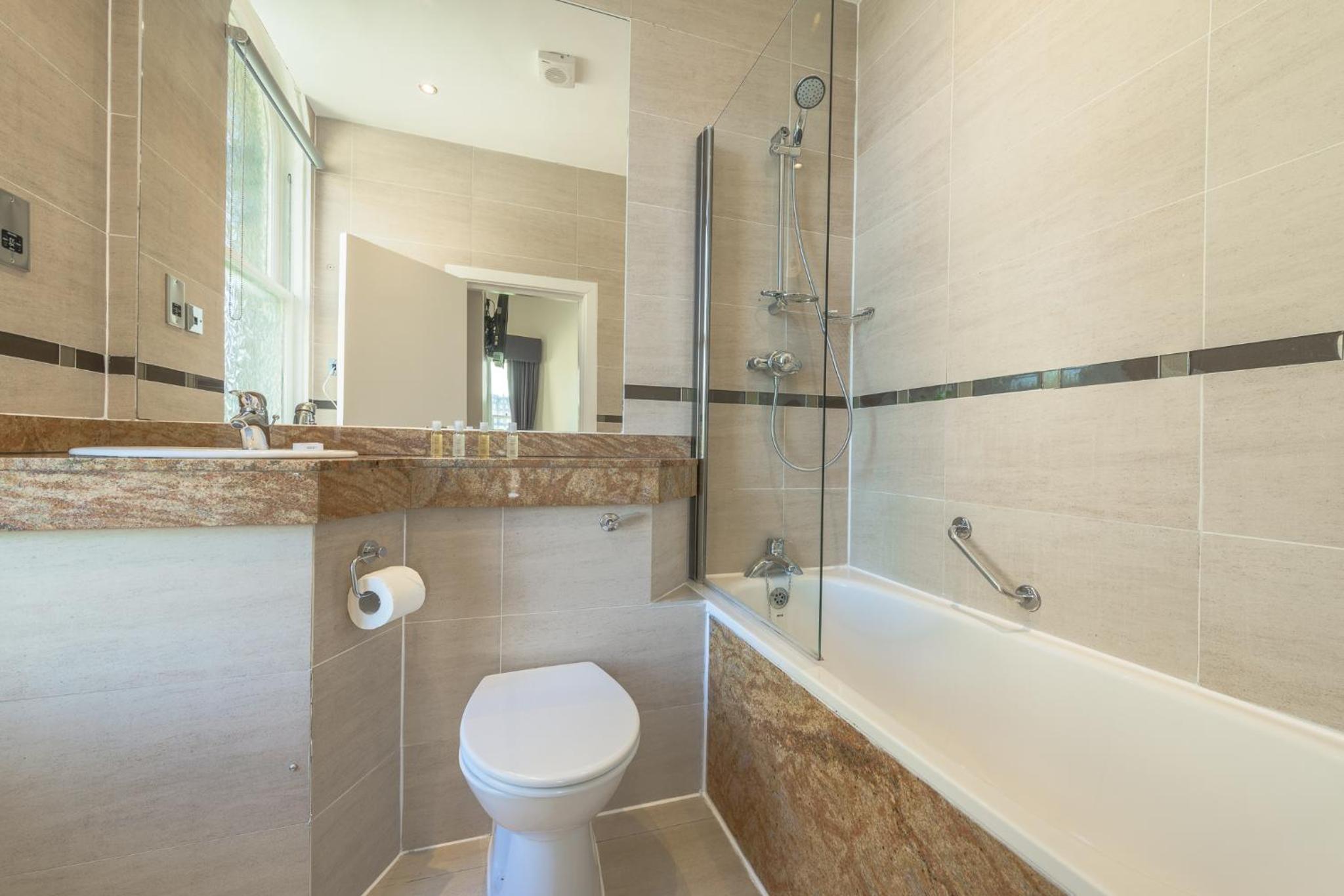 Superior Double Room - Photo 8