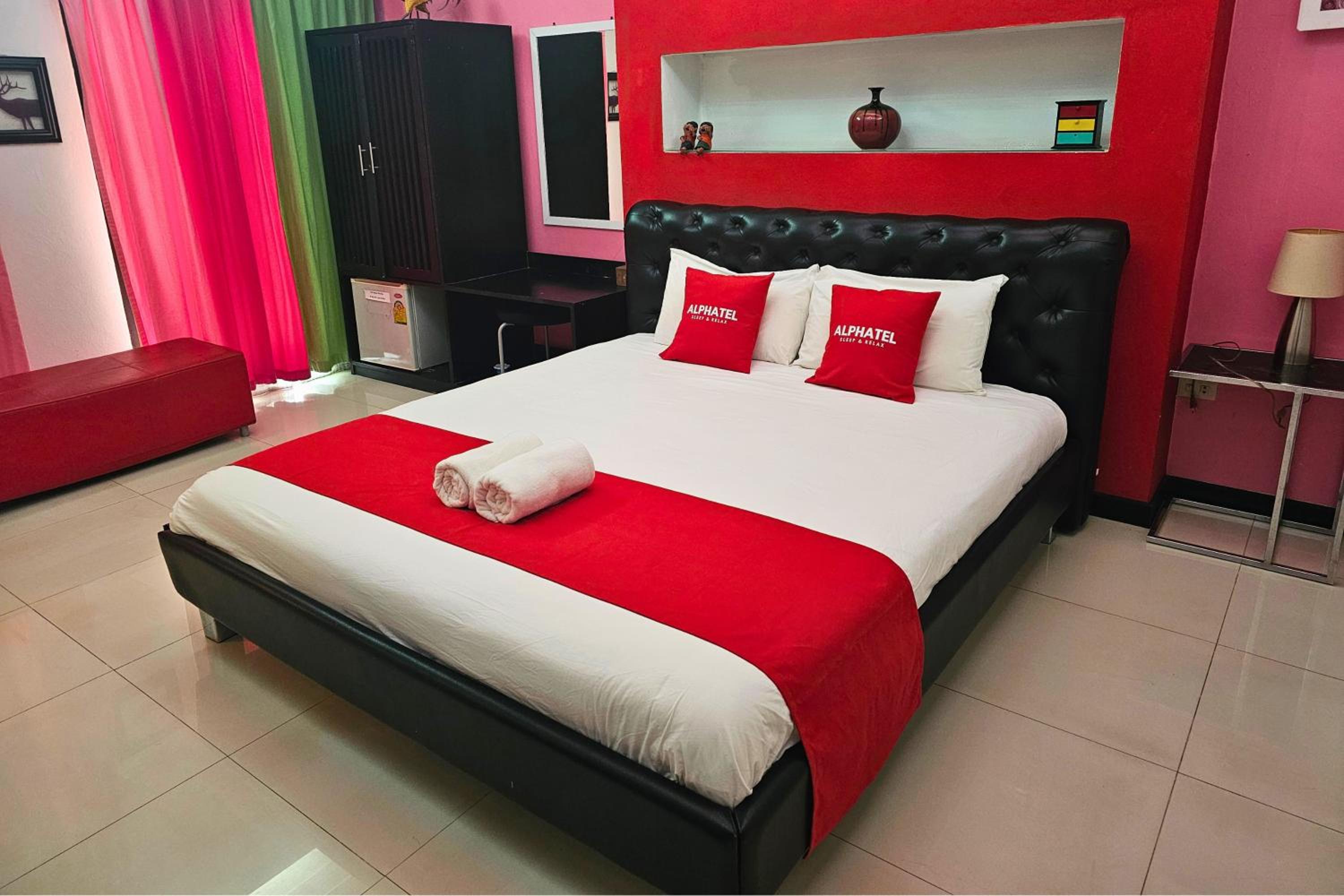 Standard Double Room - Photo 2