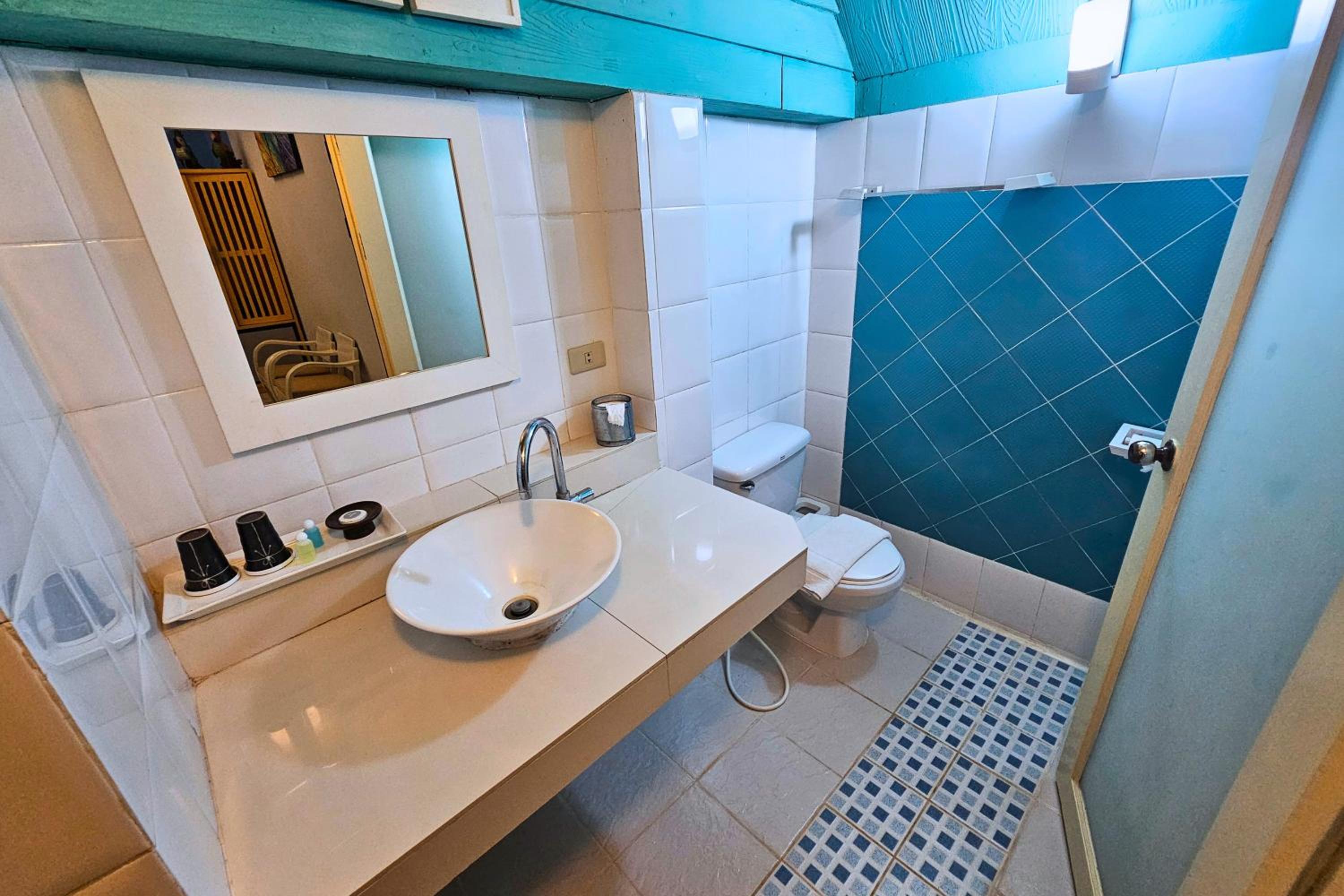 Standard Double Room - Photo 4