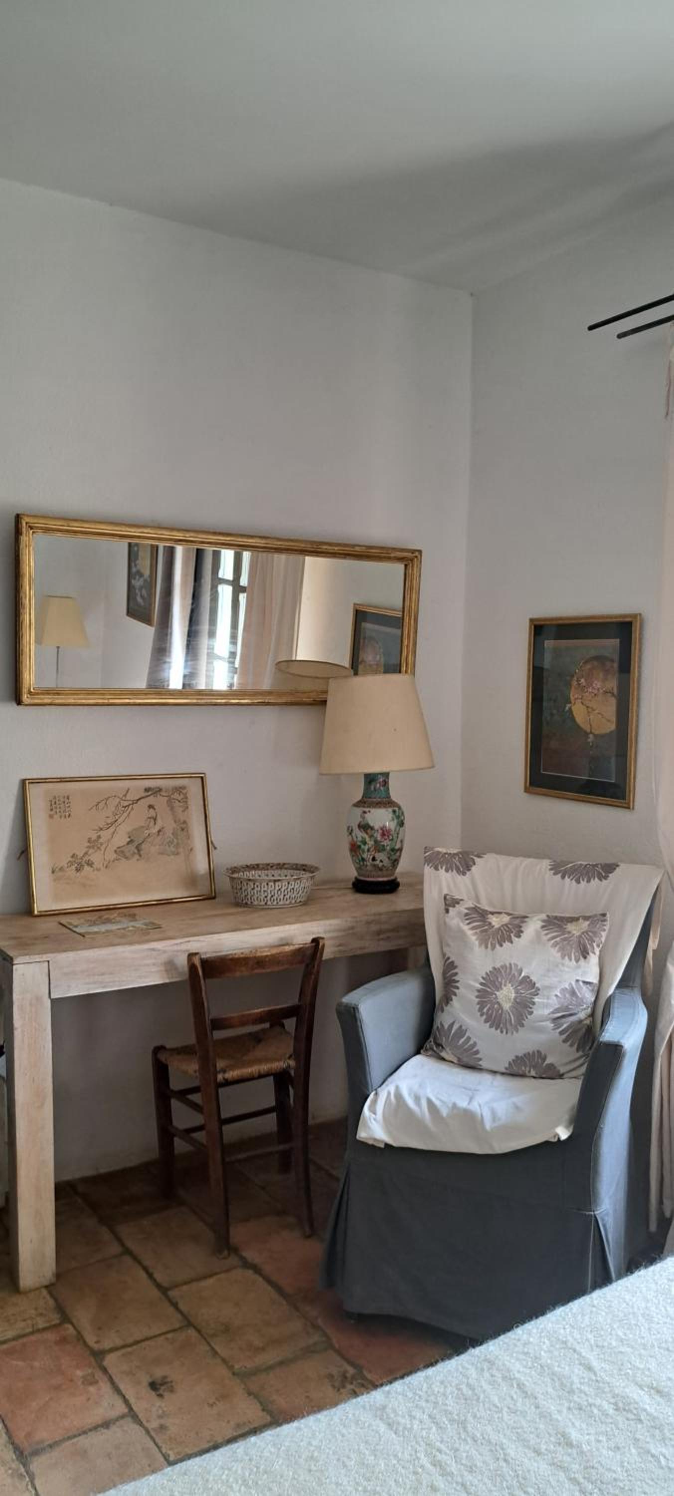 Large Double Room - Photo 1