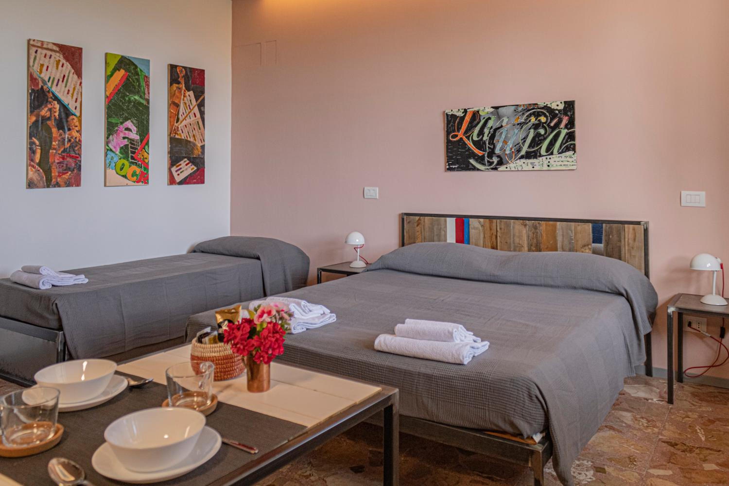 One-Bedroom Apartment with Terrace
