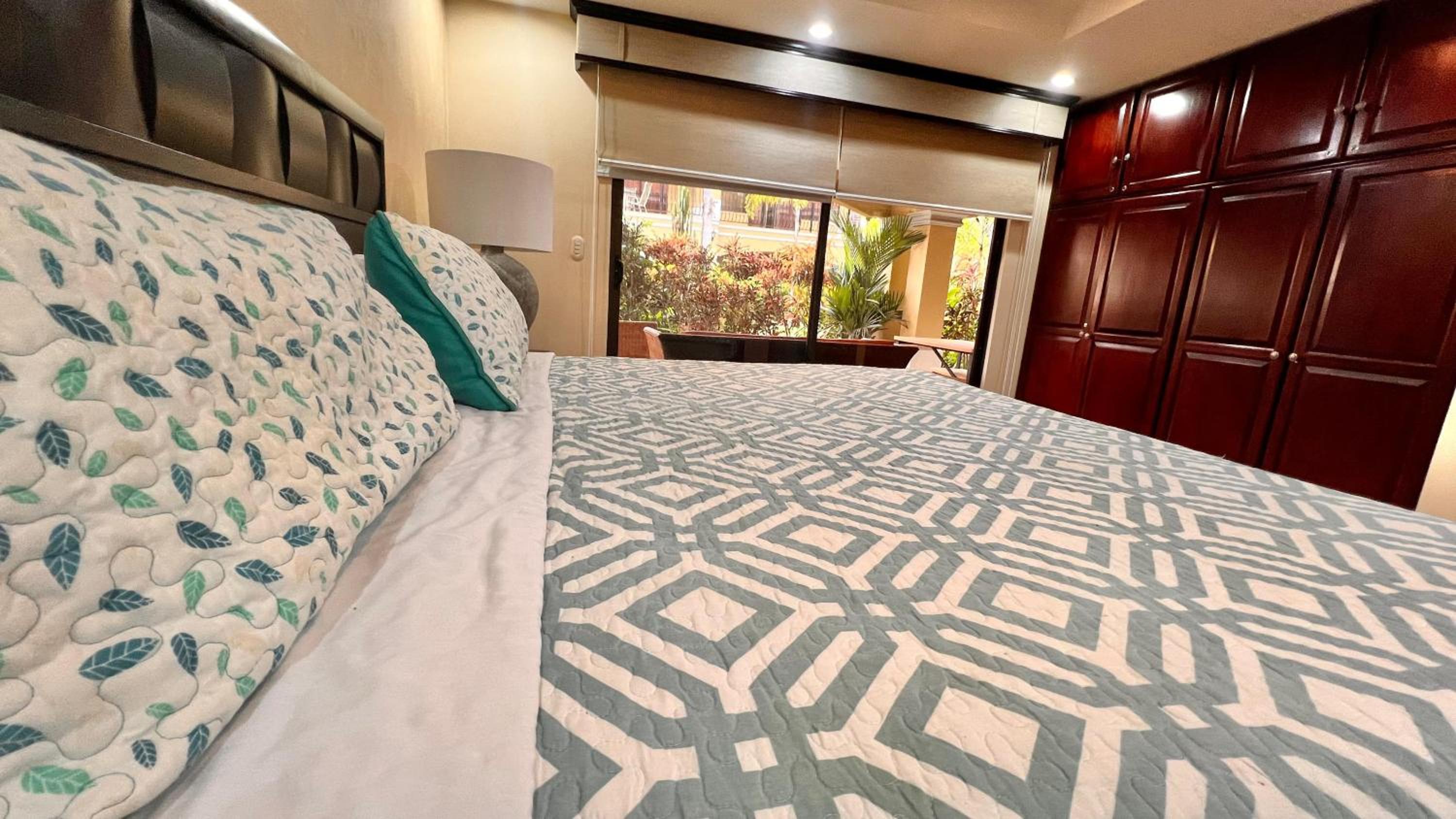 Family Room with Terrace - Photo 2