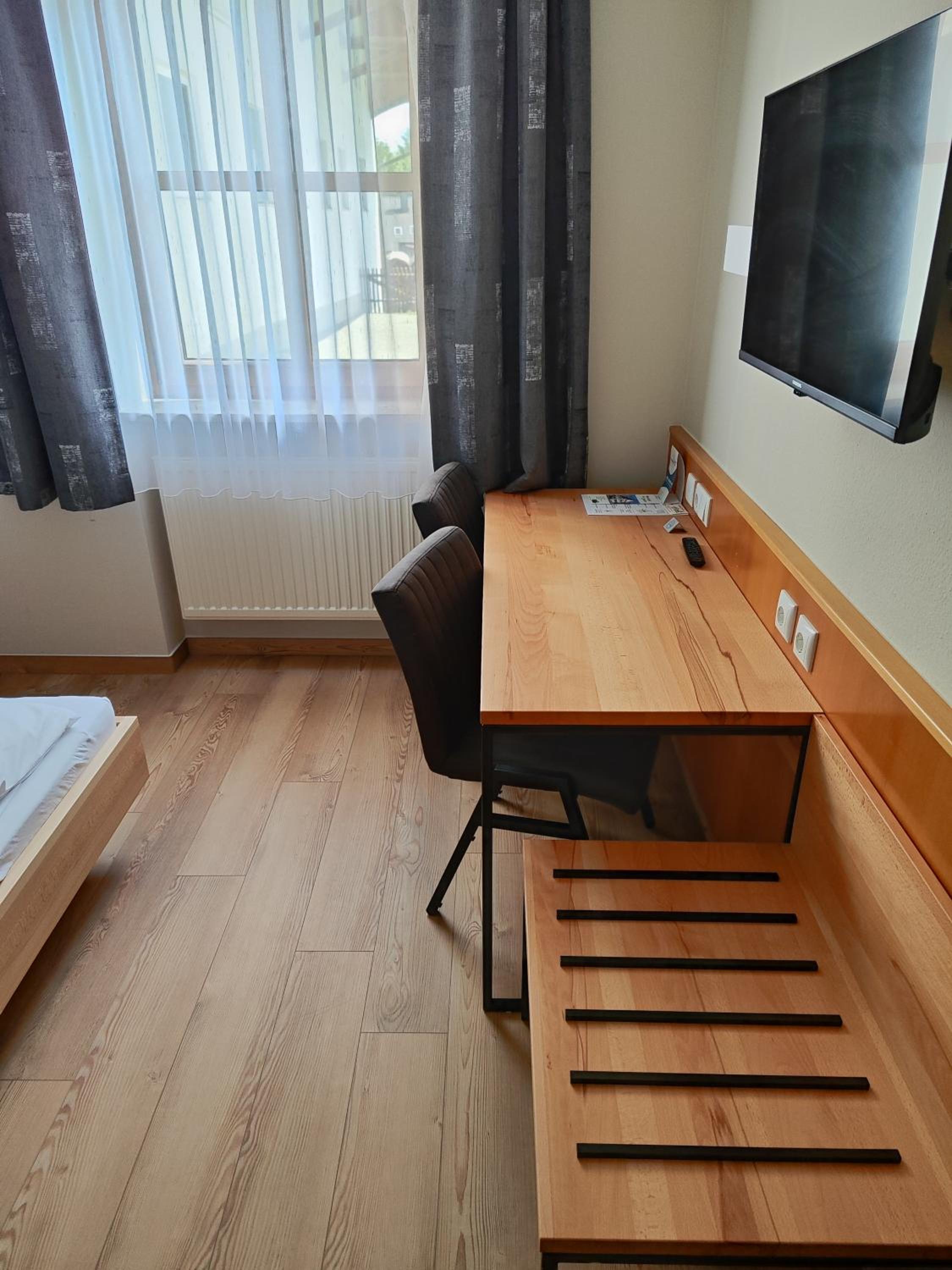 Double or Twin Room - Photo 1