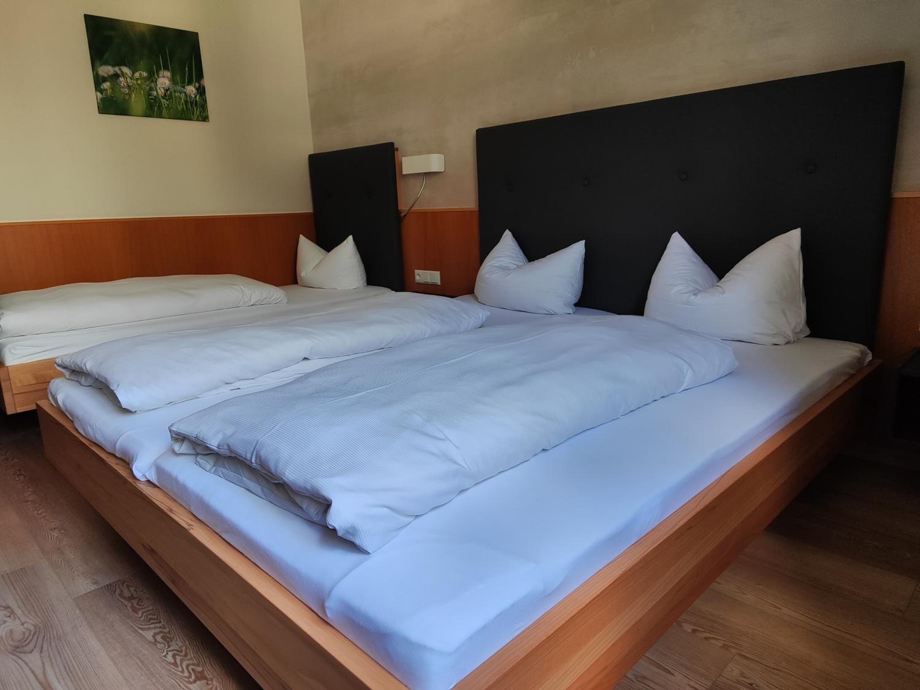 Triple Room - Photo 6