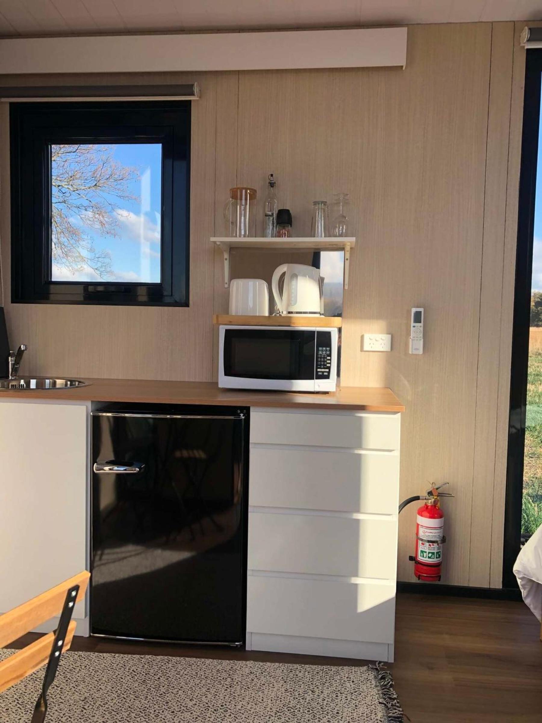 Mobile Home photo 3