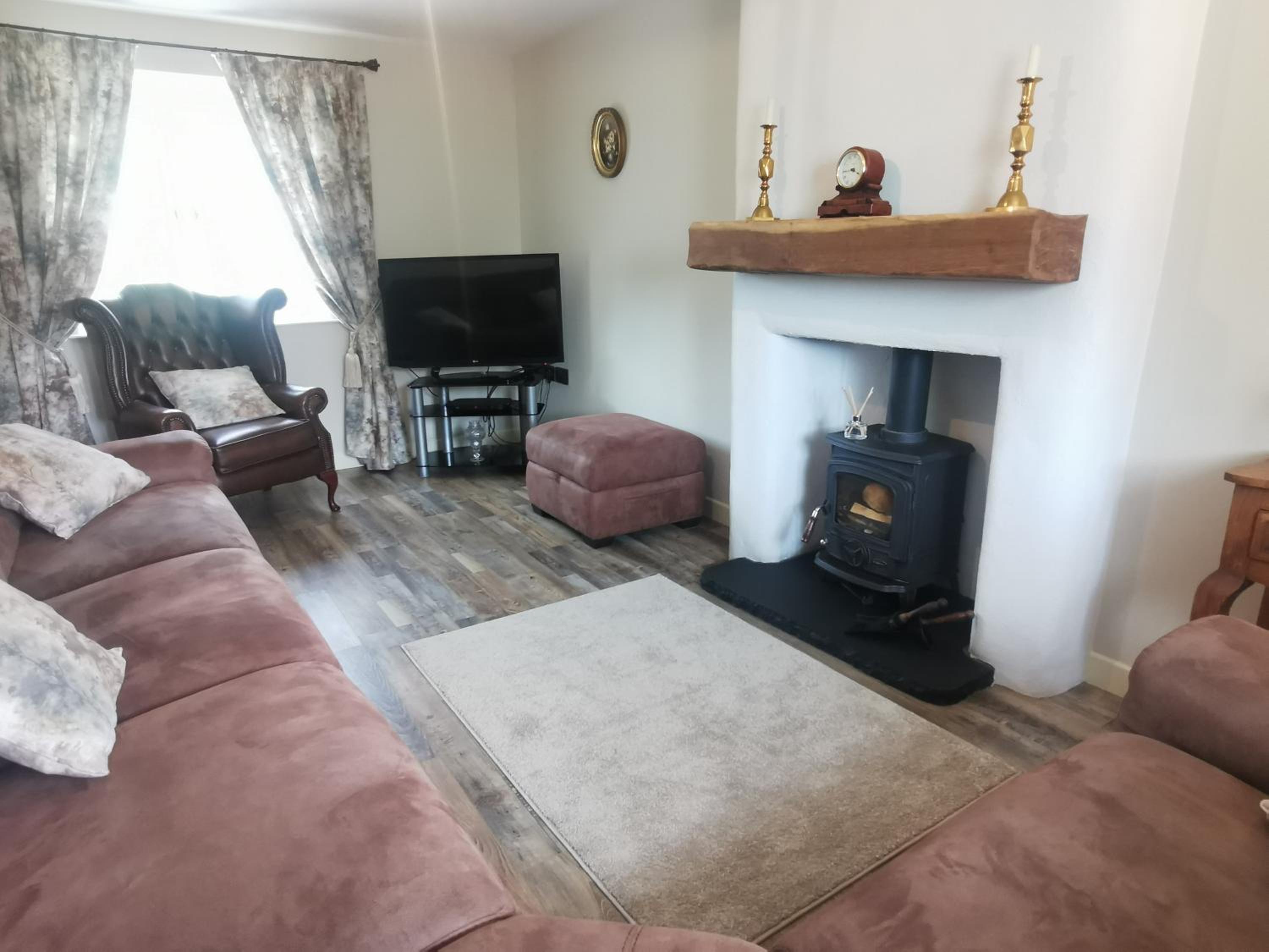 Three-Bedroom House photo 1