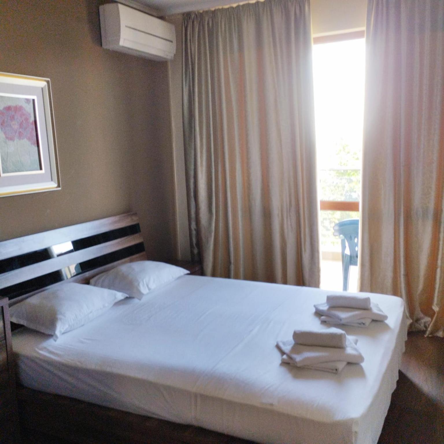 One-Bedroom Apartment with Pool and Sea View Second Line - Aparthotel Golden Line photo 1