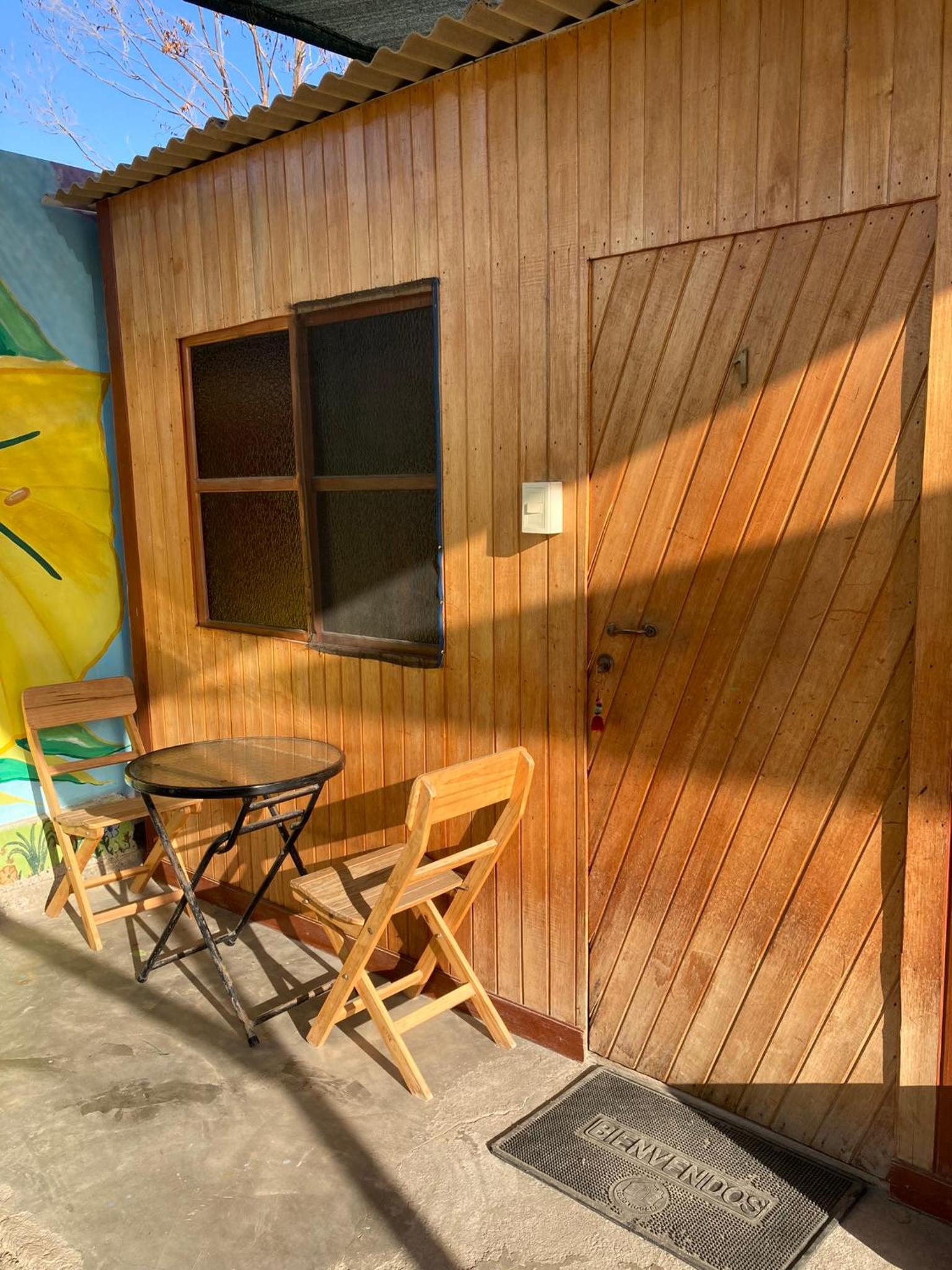 Economy Triple Room with Shared Bathroom photo 2