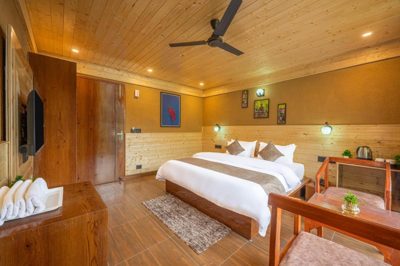 Superior King Room photo 3