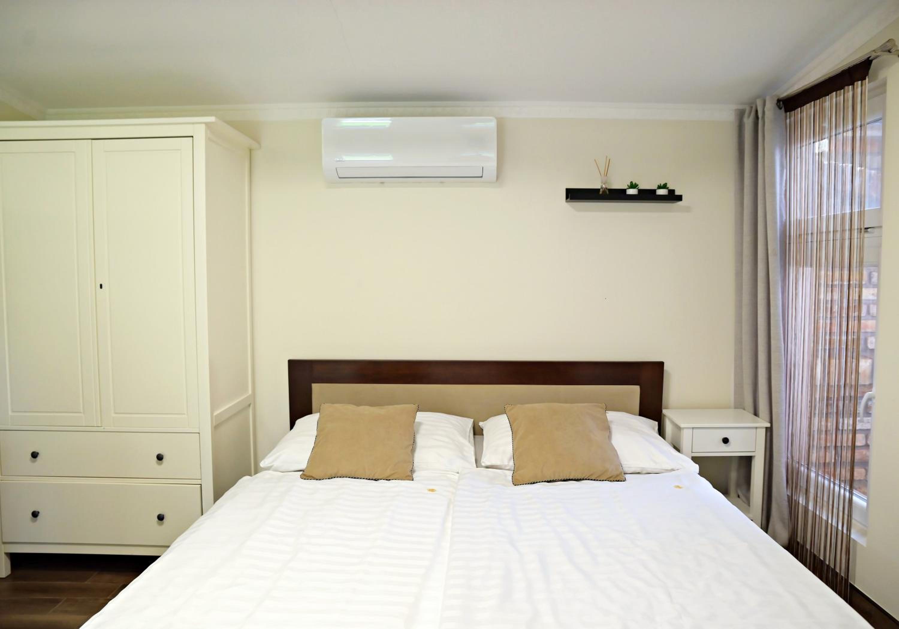 Studio Apartment photo 1